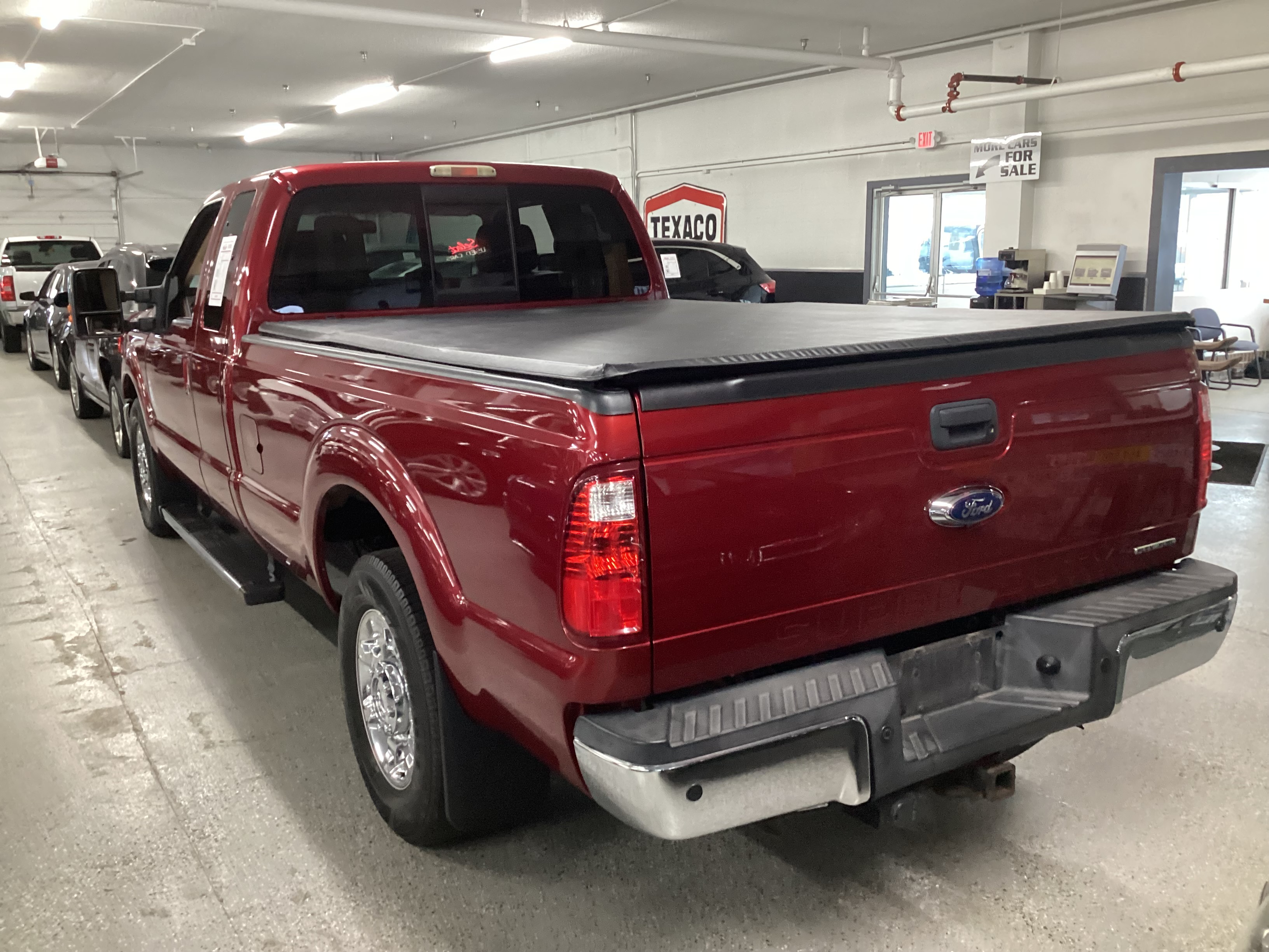 2015 FORD F-250 Super Duty Ext. Cab 2WD Lariat - Image 2