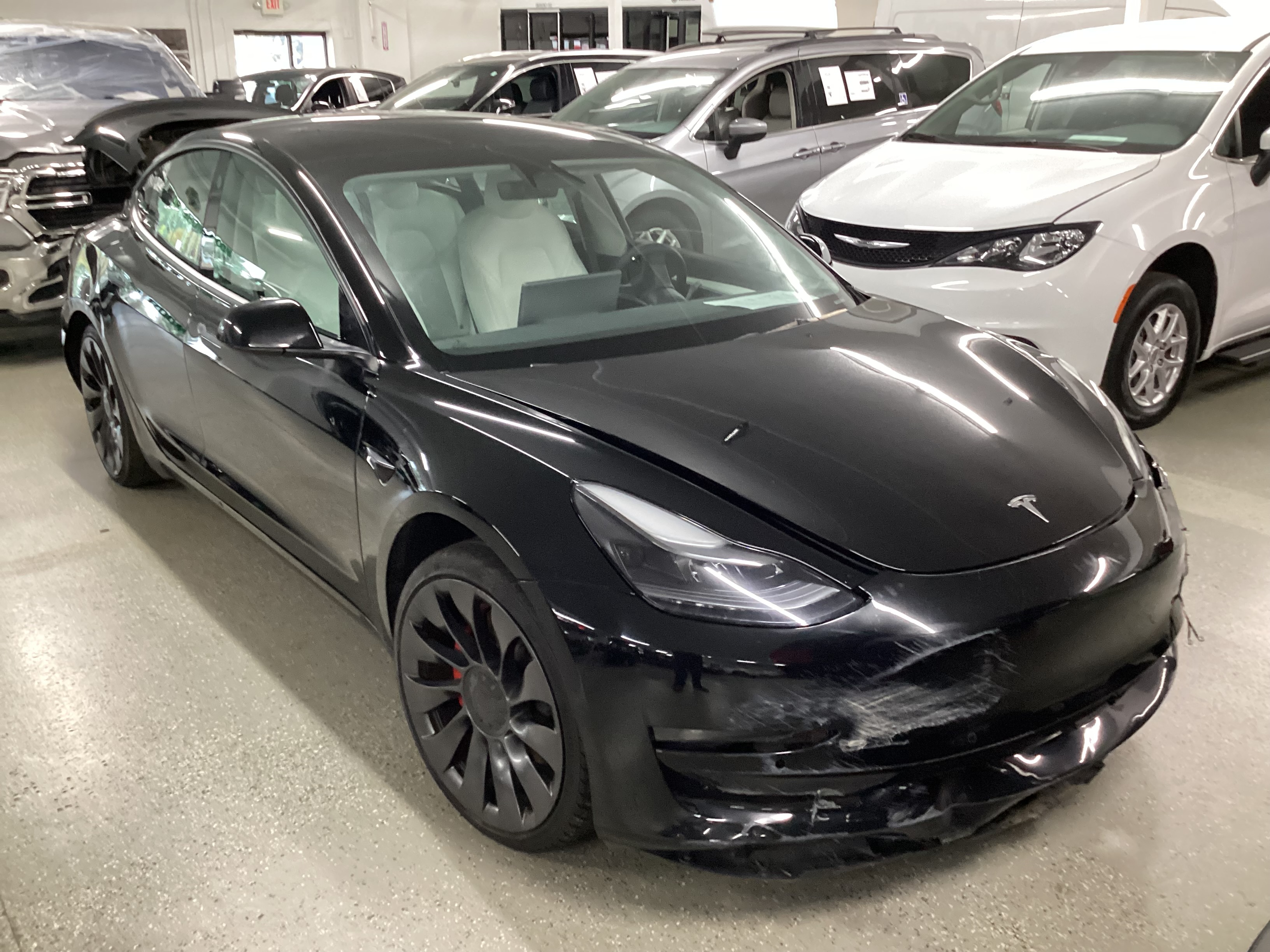 2022 TESLA Model 3 Performance AWD - Image 4