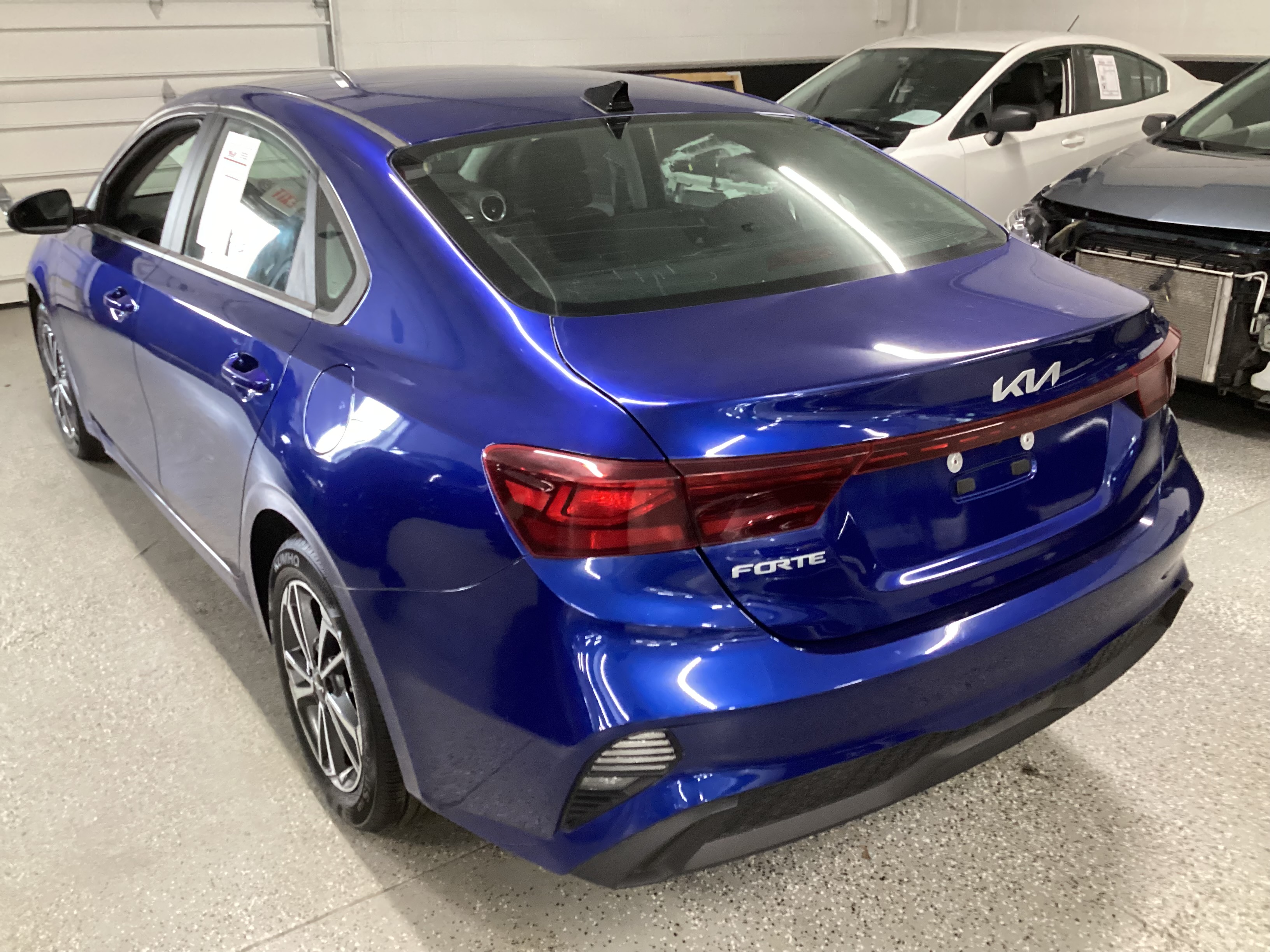 2022 KIA Forte LXS - Image 2