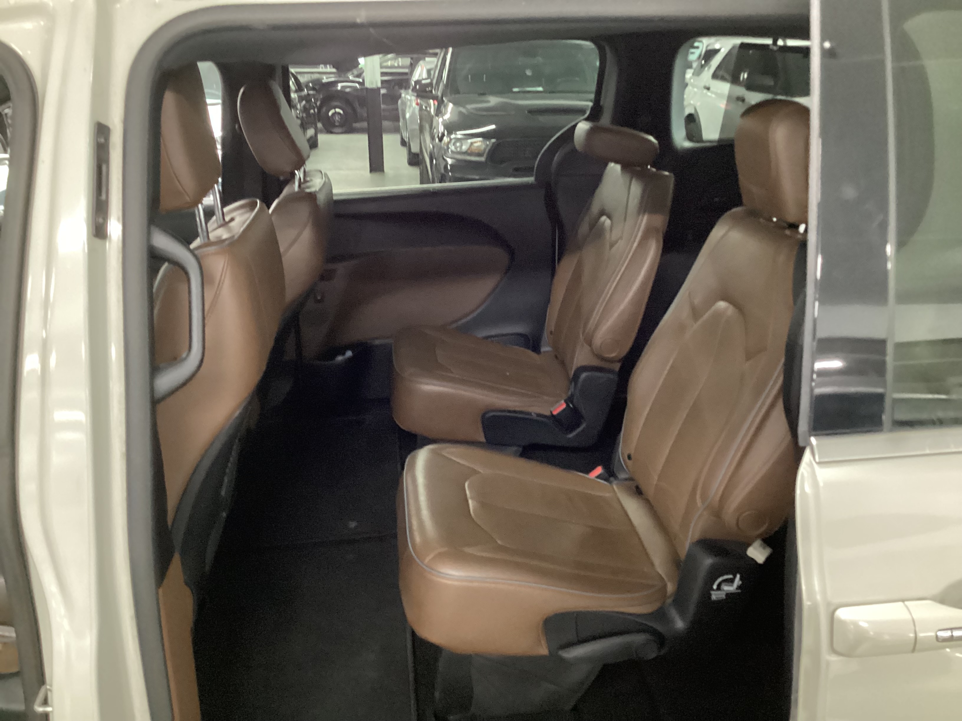 2020 CHRYSLER Pacifica Limited - Image 7