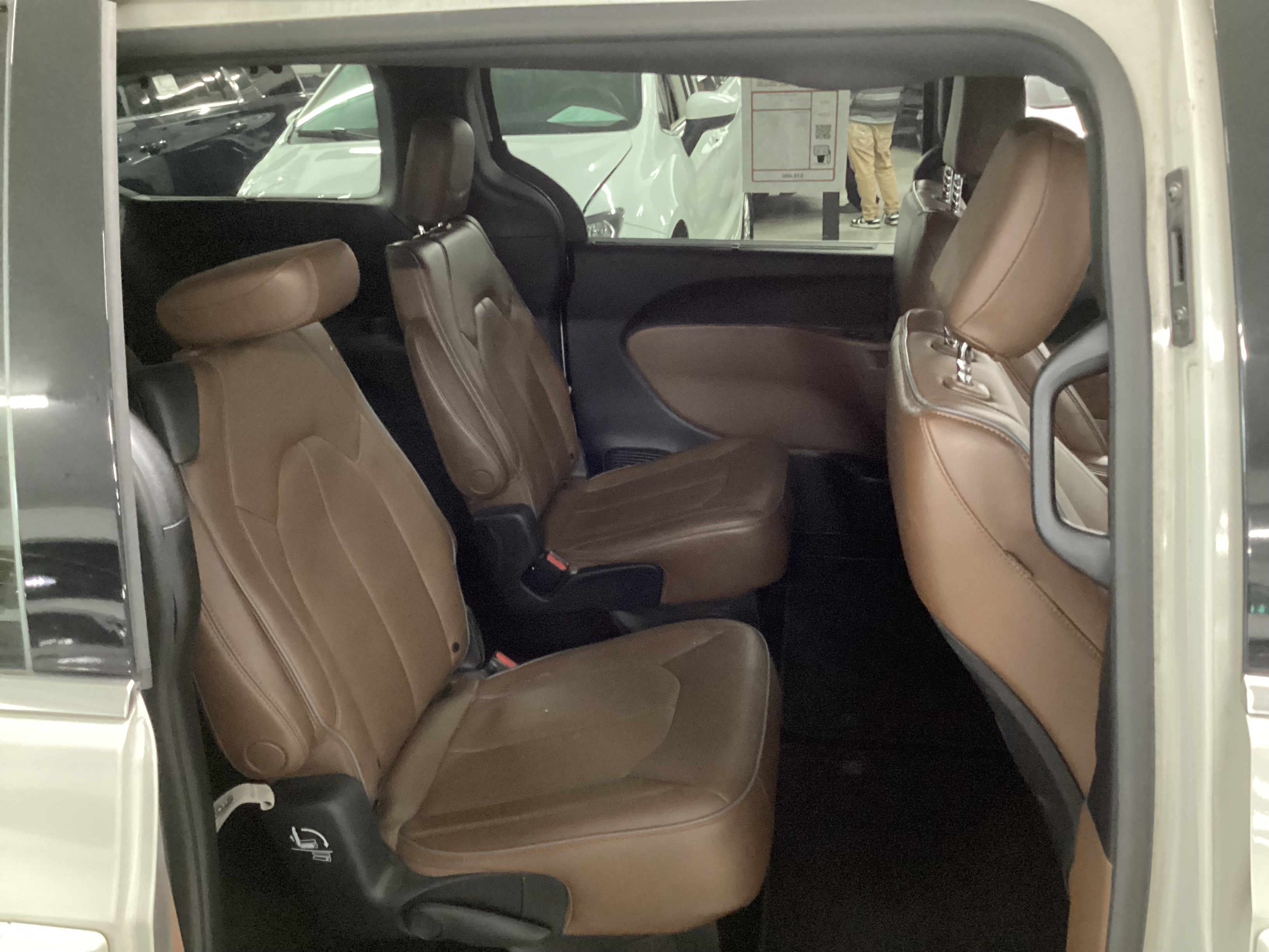 2020 CHRYSLER Pacifica Limited - Image 8