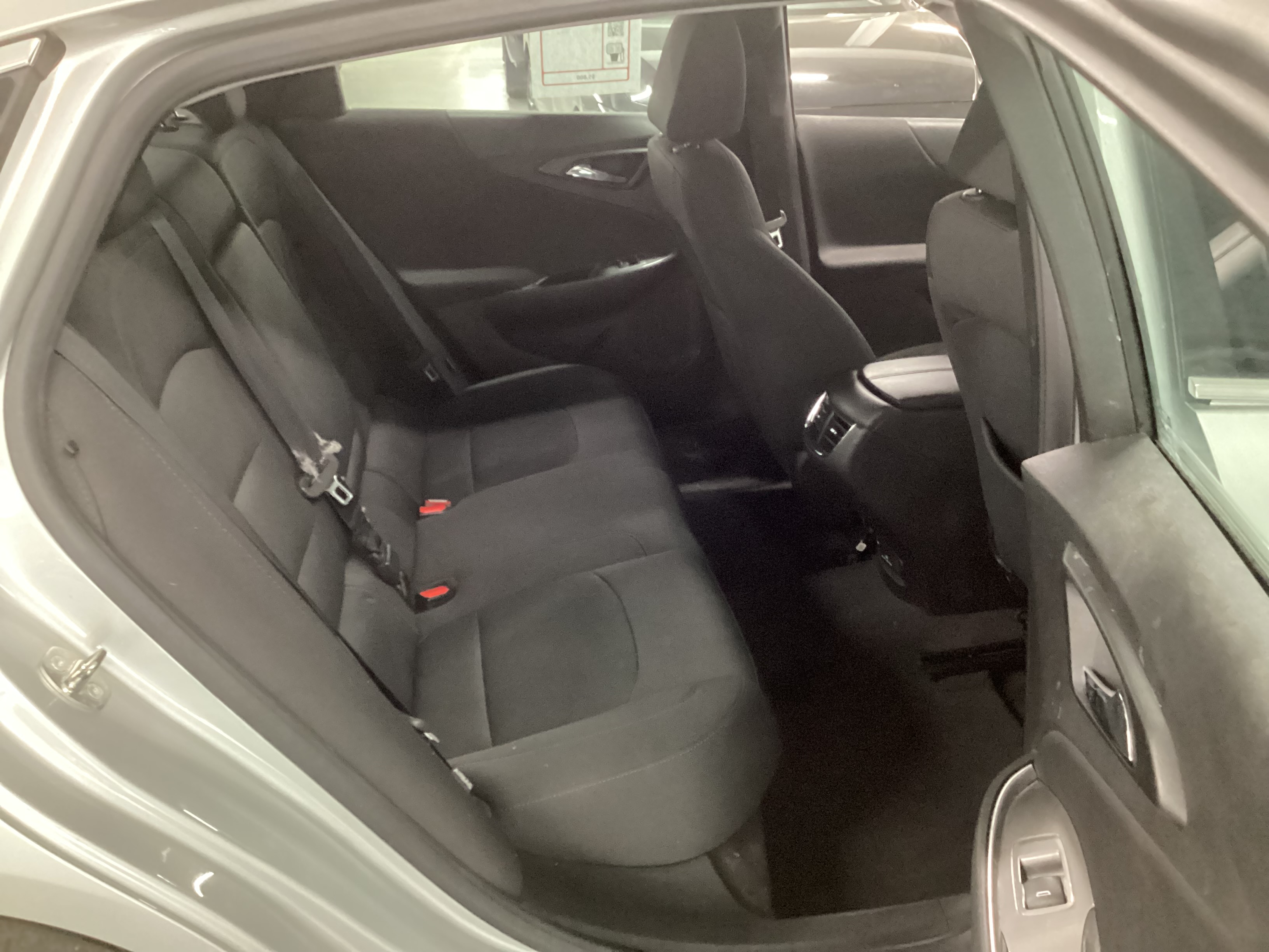 2017 CHEVROLET Malibu 1LT - Image 9