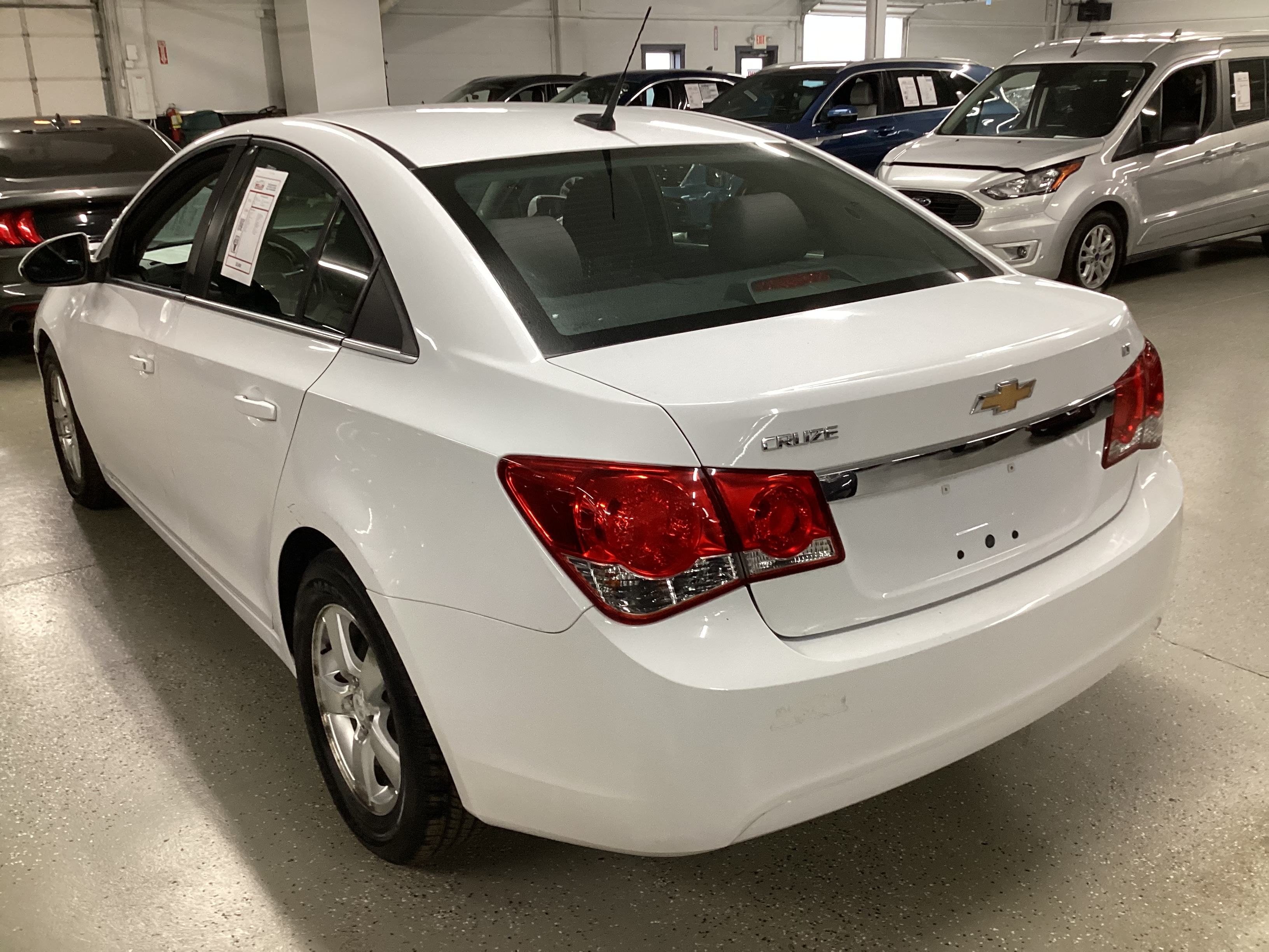 2012 CHEVROLET Cruze LT - Image 2