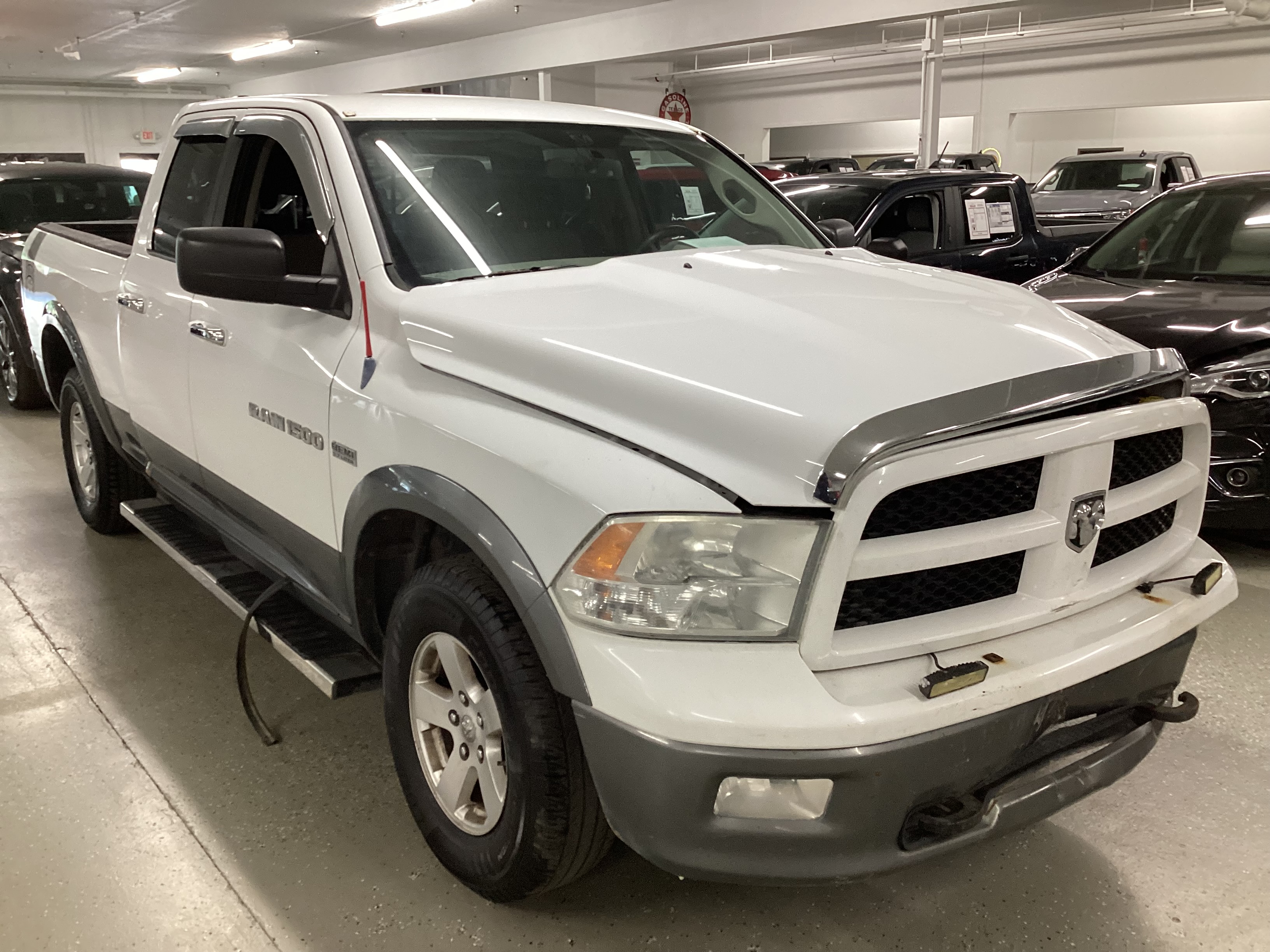2012 DODGE Ram 1500 Outdoorsman 4WD Quad Cab - Image 4