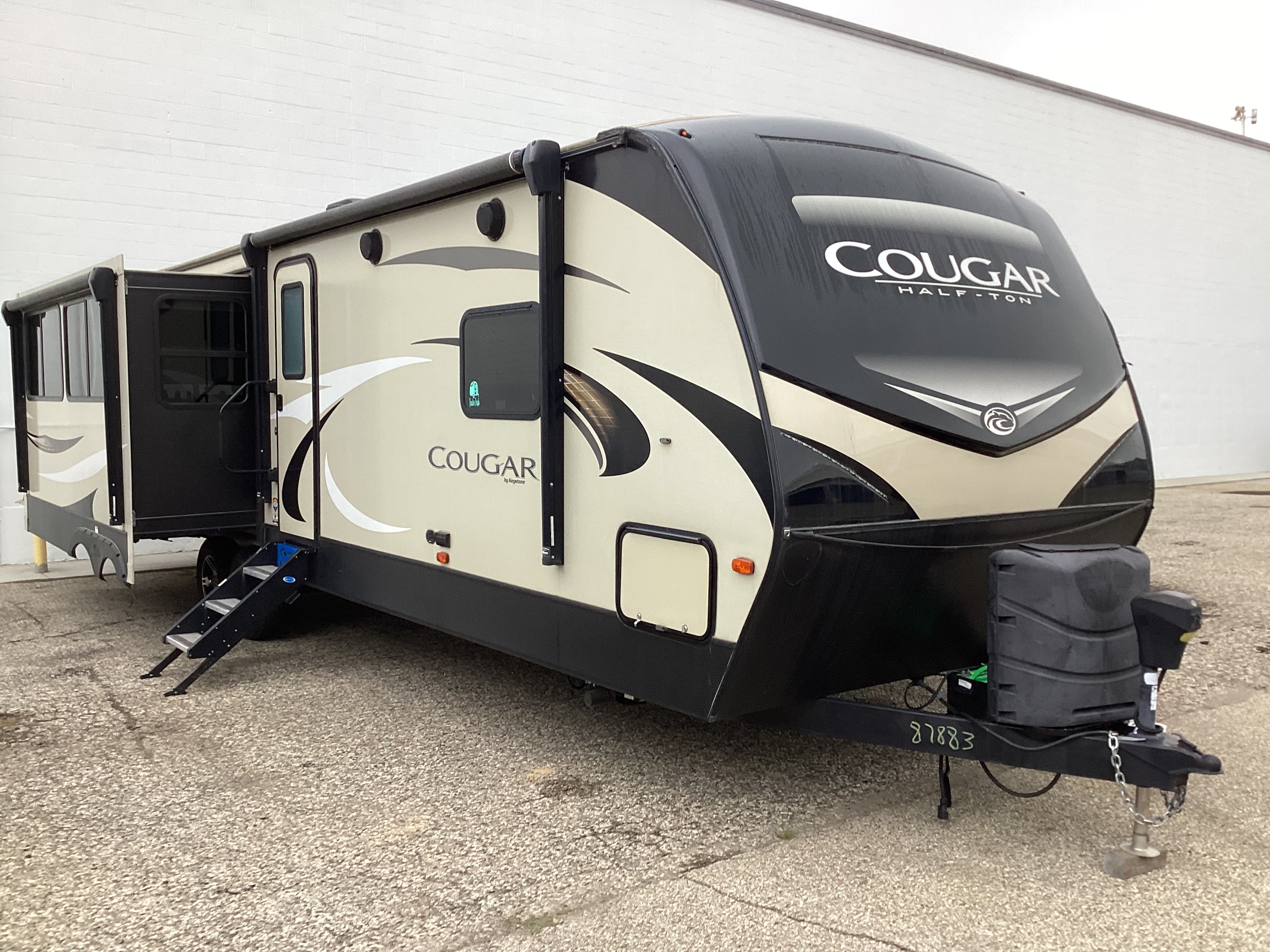 2019 KEYSTONE Cougar Series 32RLI - Image 4