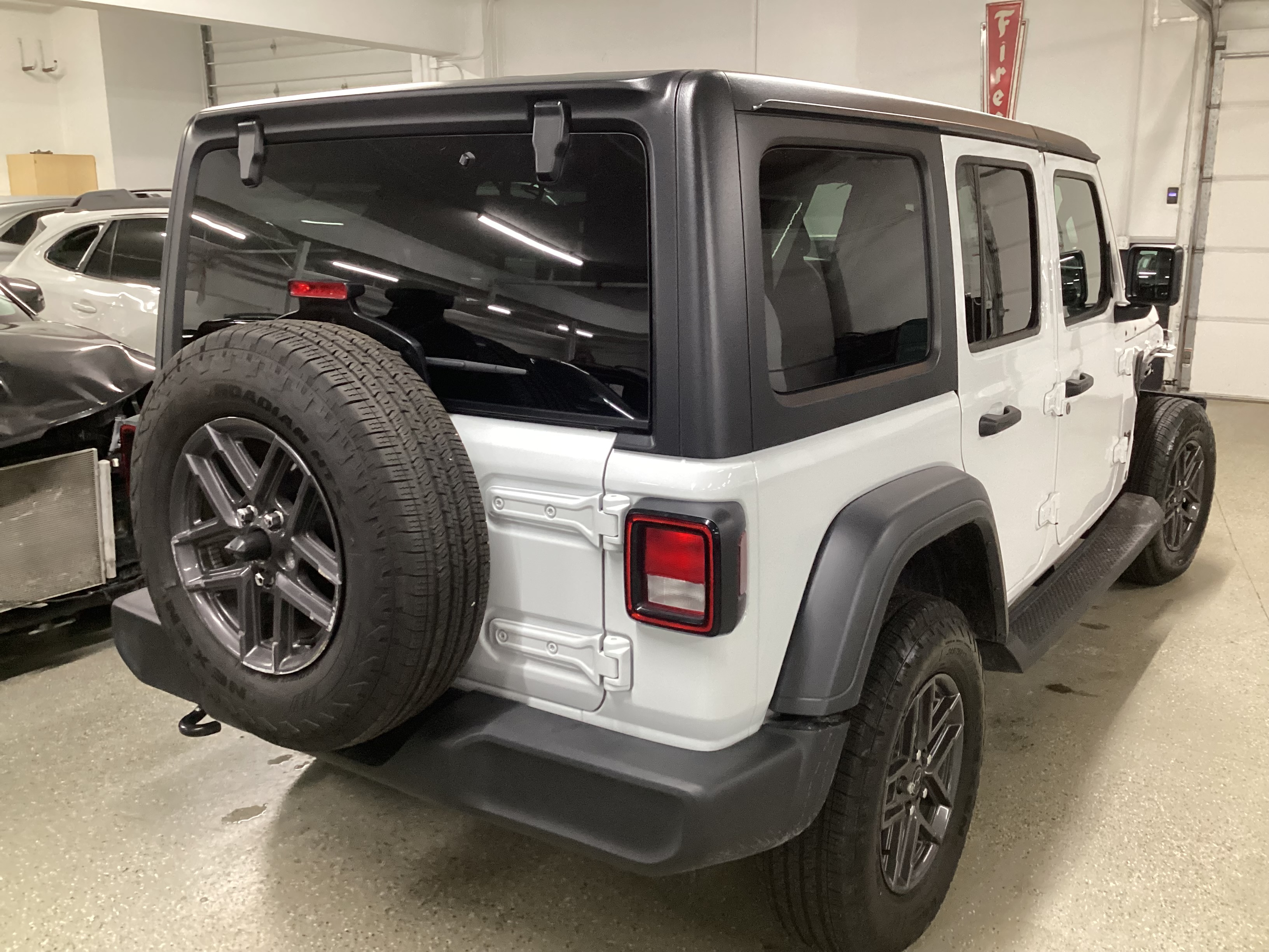 2025 JEEP Wrangler 4-Door Sport S 4X4 - Image 3
