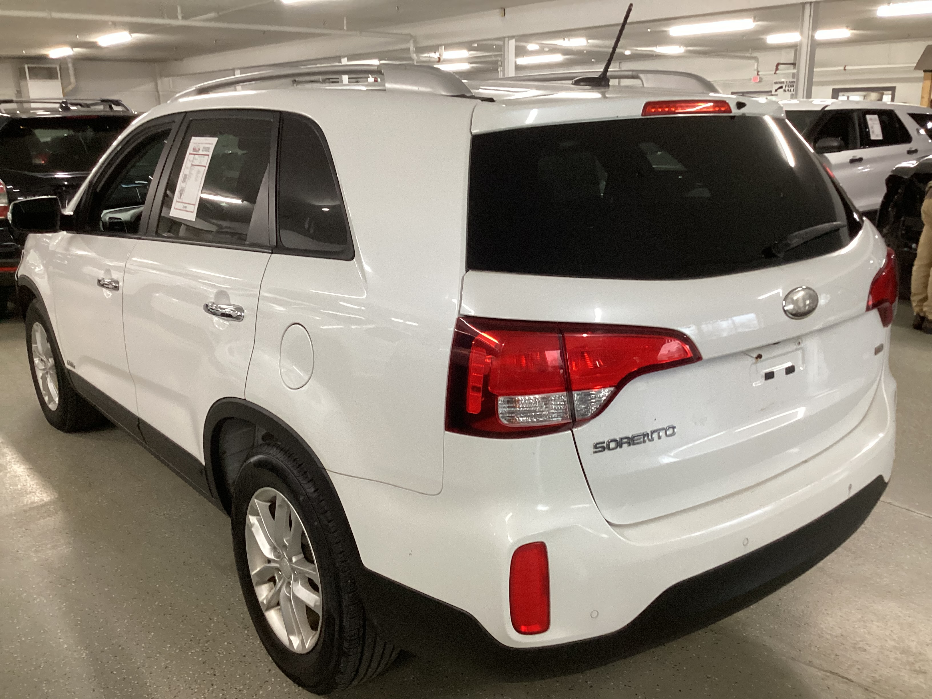 2014 KIA Sorento LX AWD - Image 2