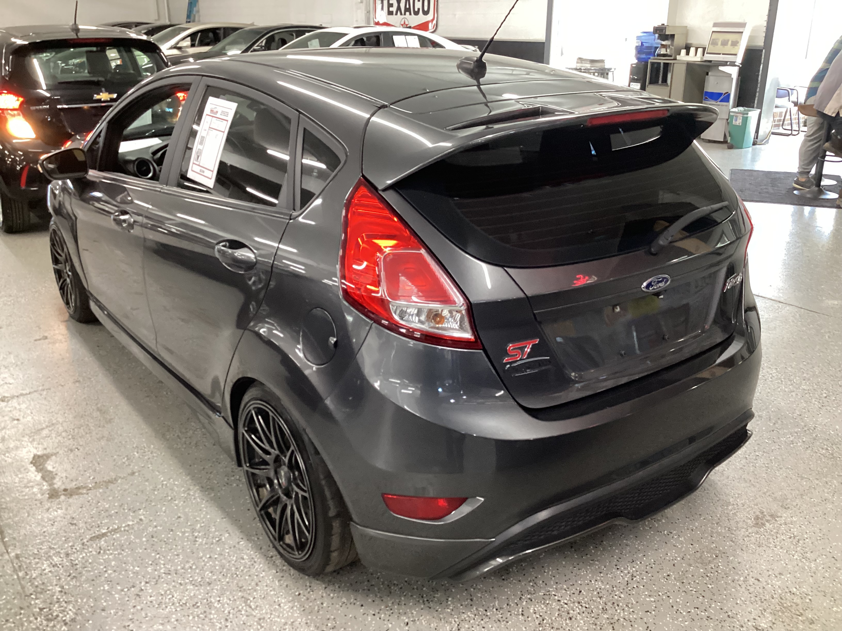 2018 FORD Fiesta ST - Image 2