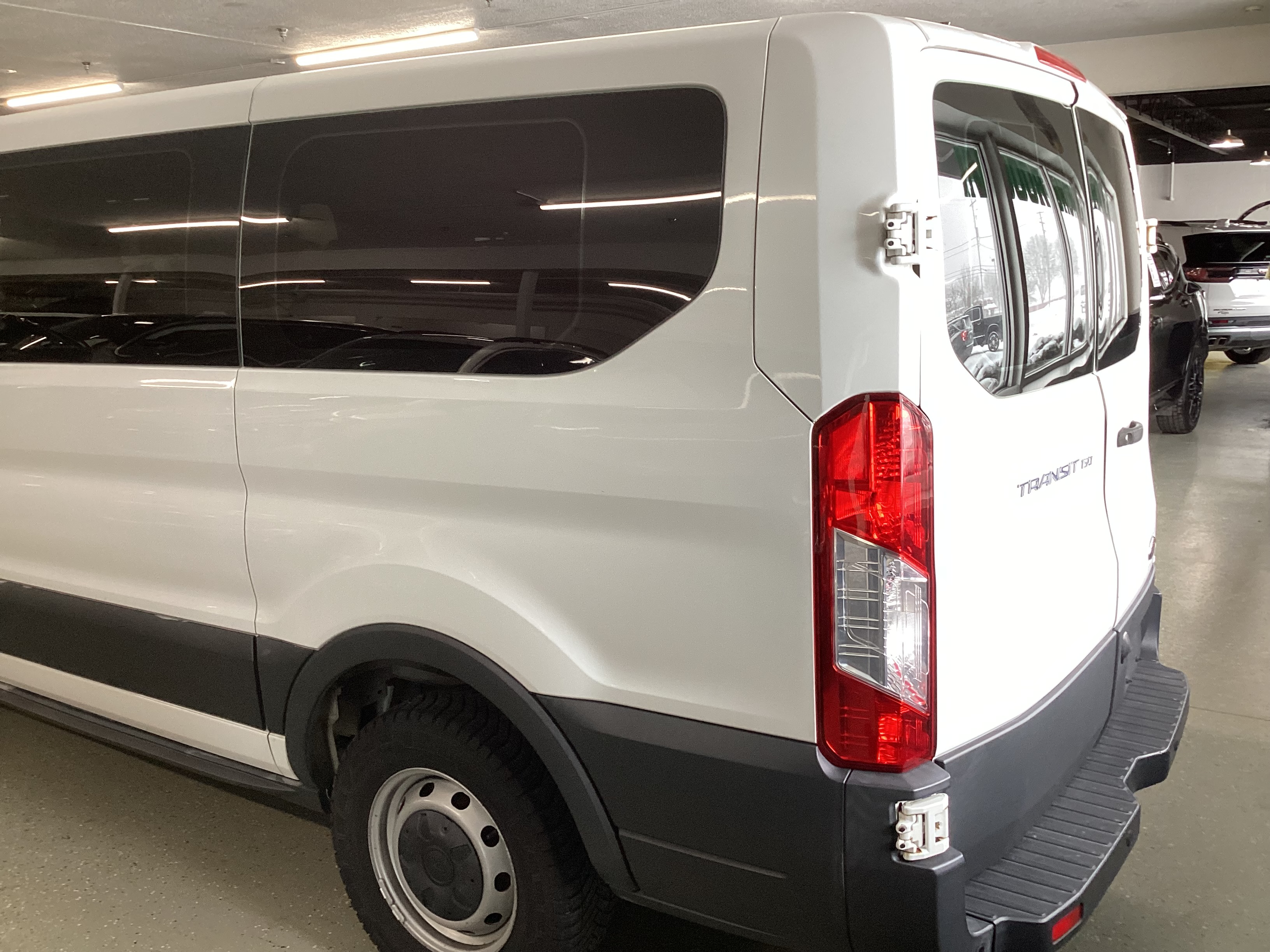 2018 FORD Transit 150 Low Roof XL - Image 2