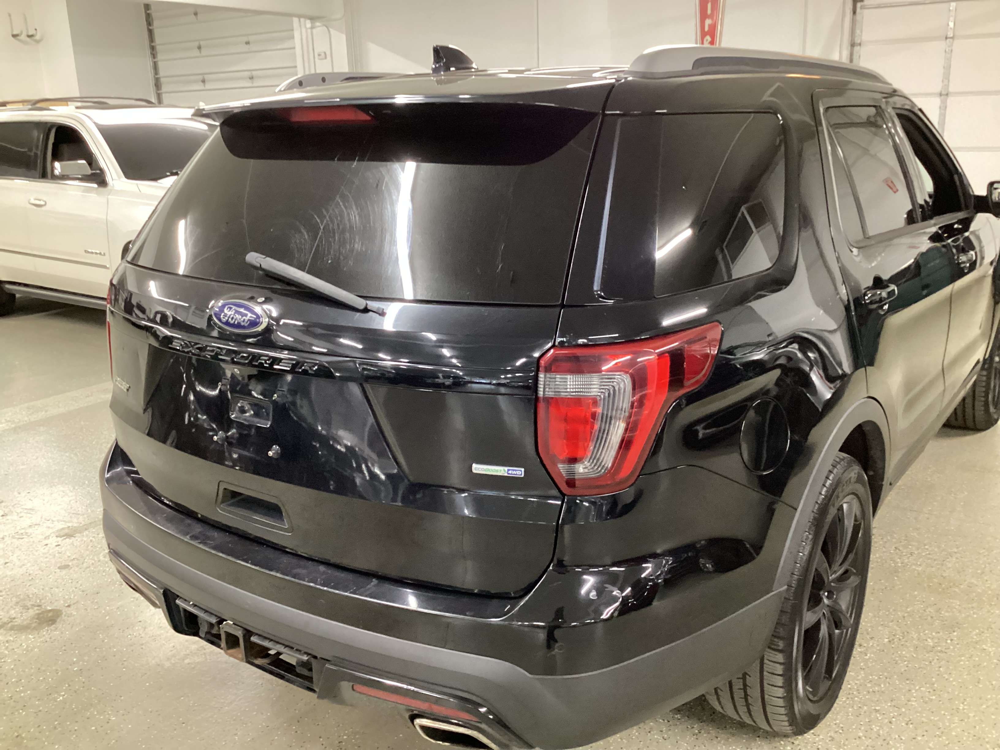 2016 FORD Explorer Sport 4WD - Image 3