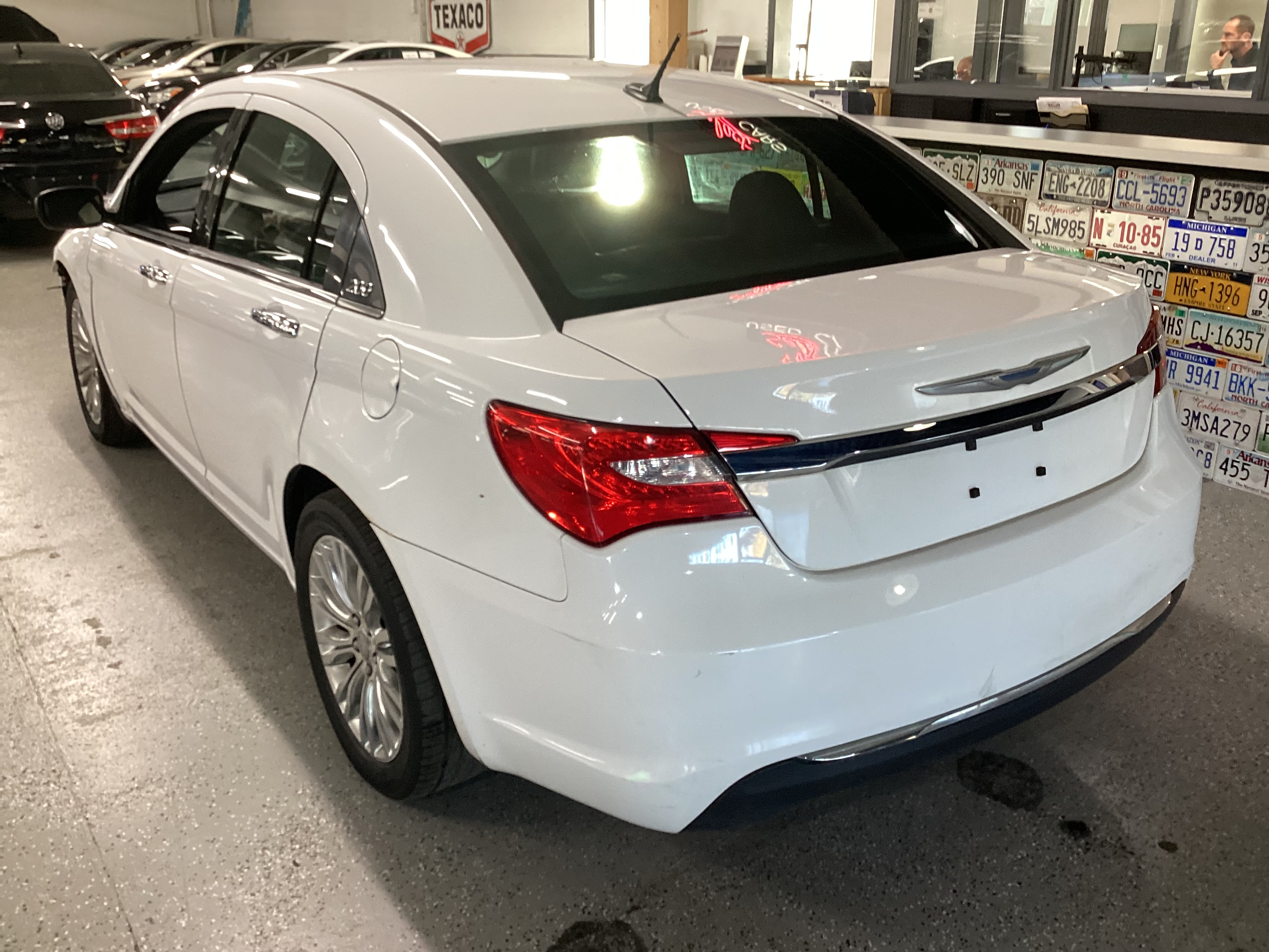 2012 CHRYSLER 200 Limited - Image 2