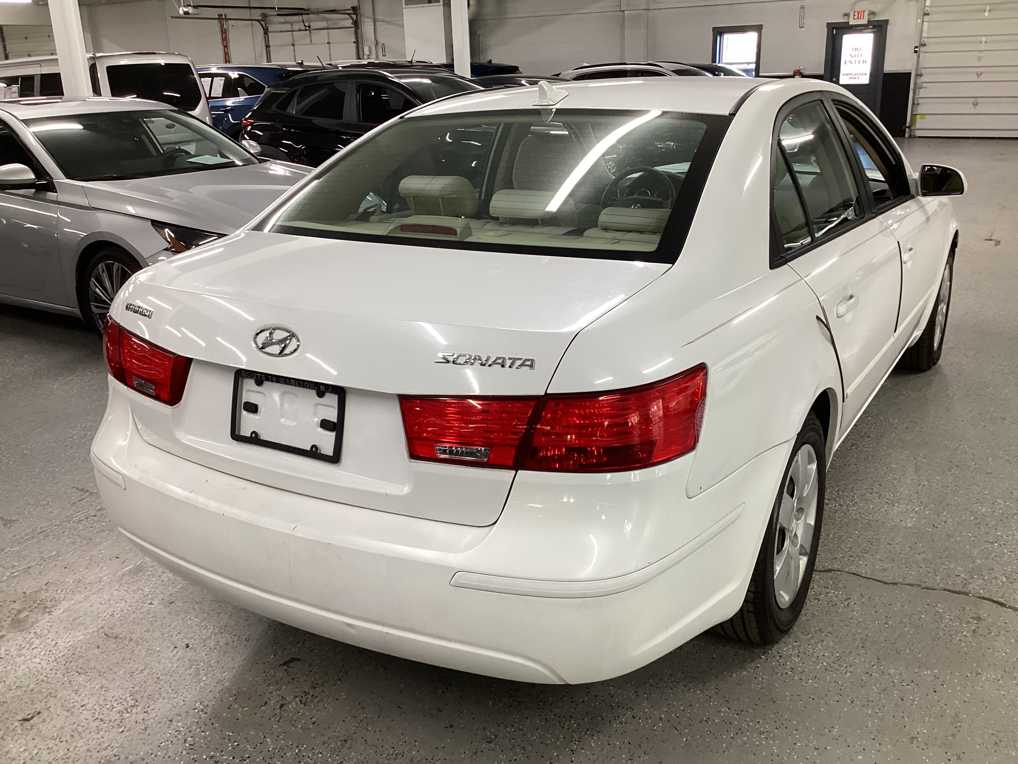 2010 HYUNDAI Sonata GLS - Image 3