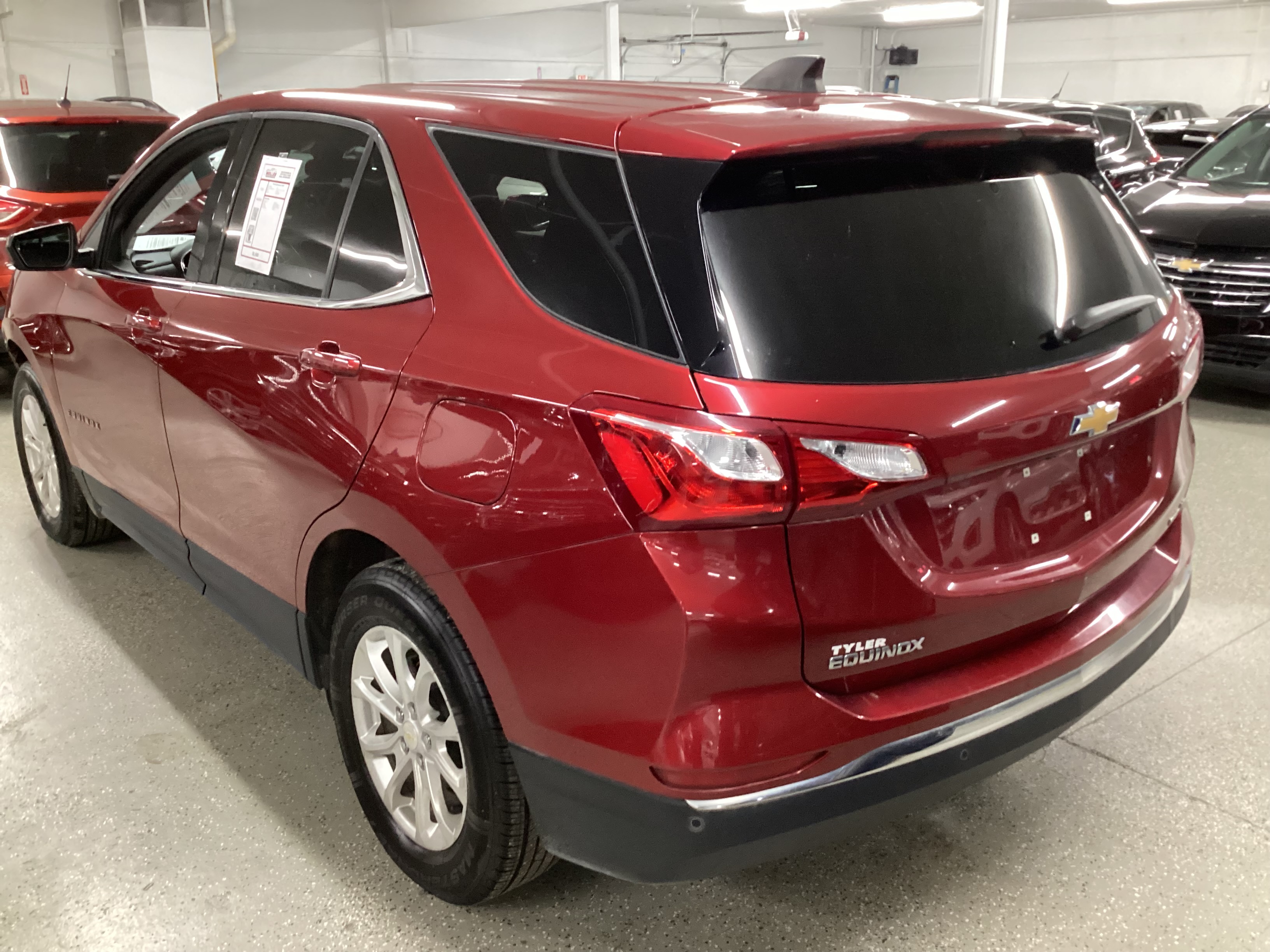 2020 CHEVROLET Equinox LT AWD - Image 2