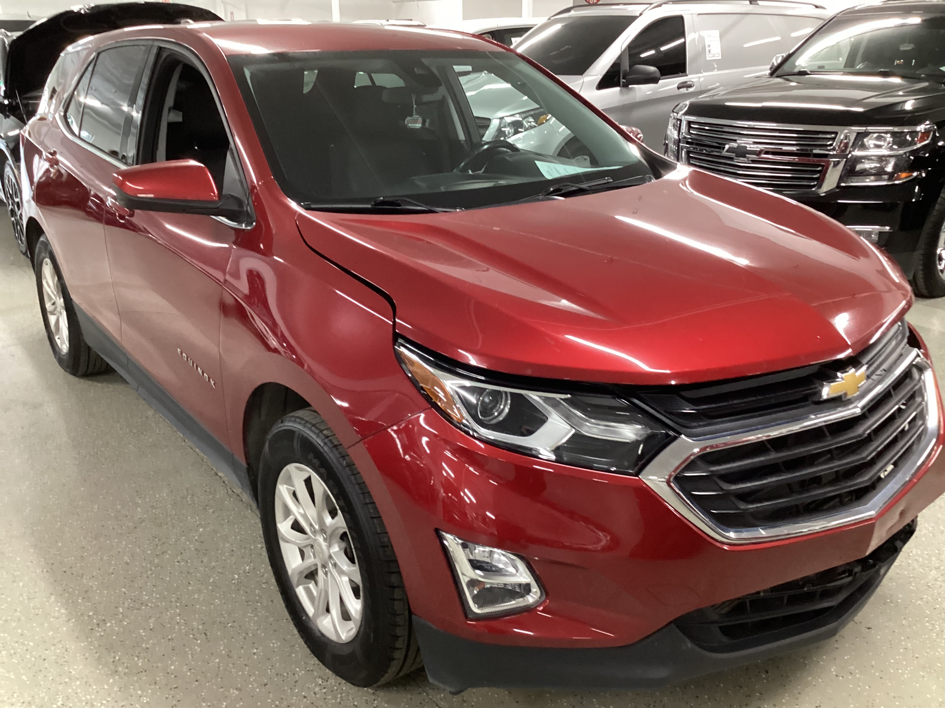 2020 CHEVROLET Equinox LT AWD - Image 4
