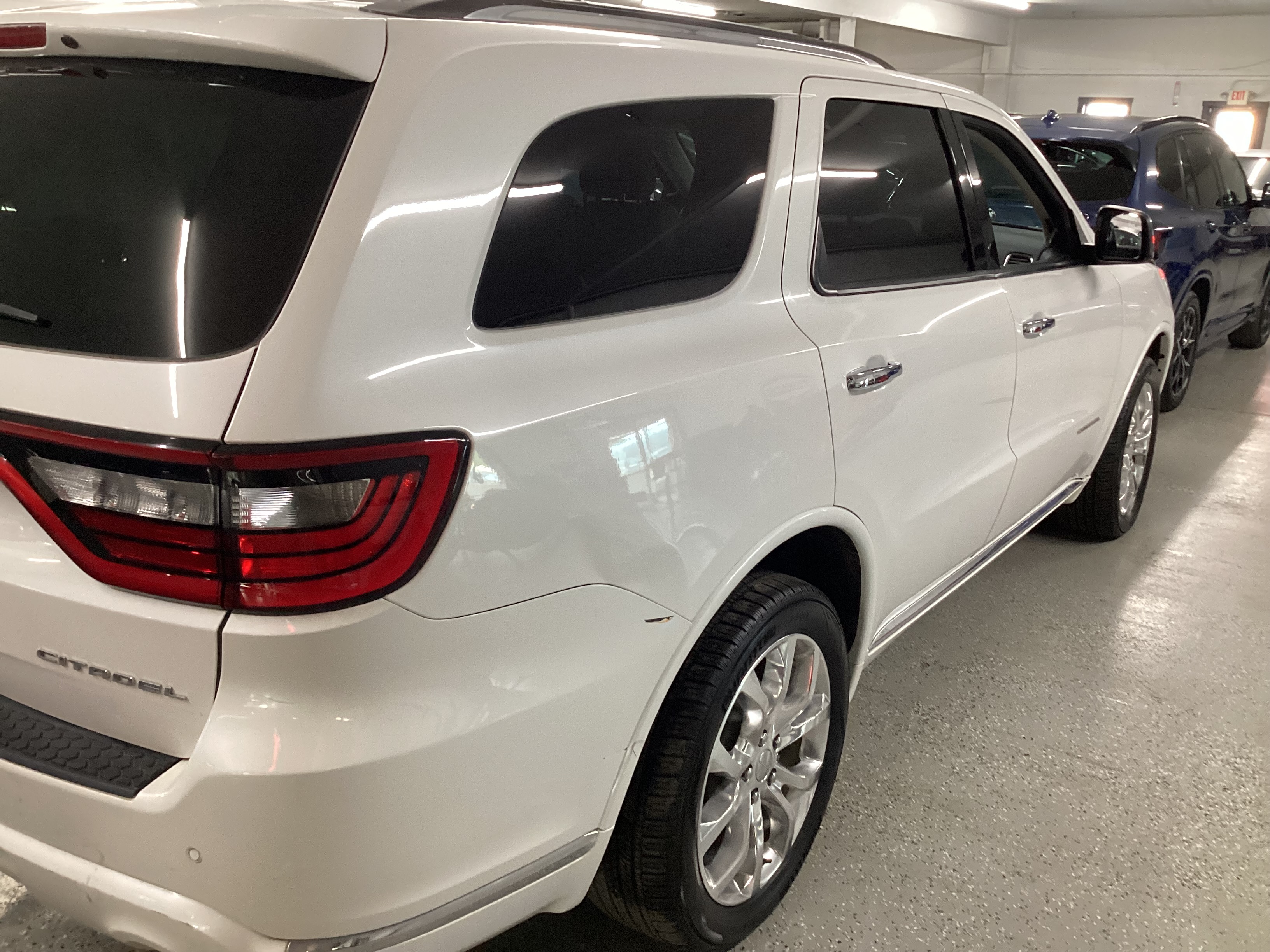 2017 DODGE Durango Citadel AWD - Image 4