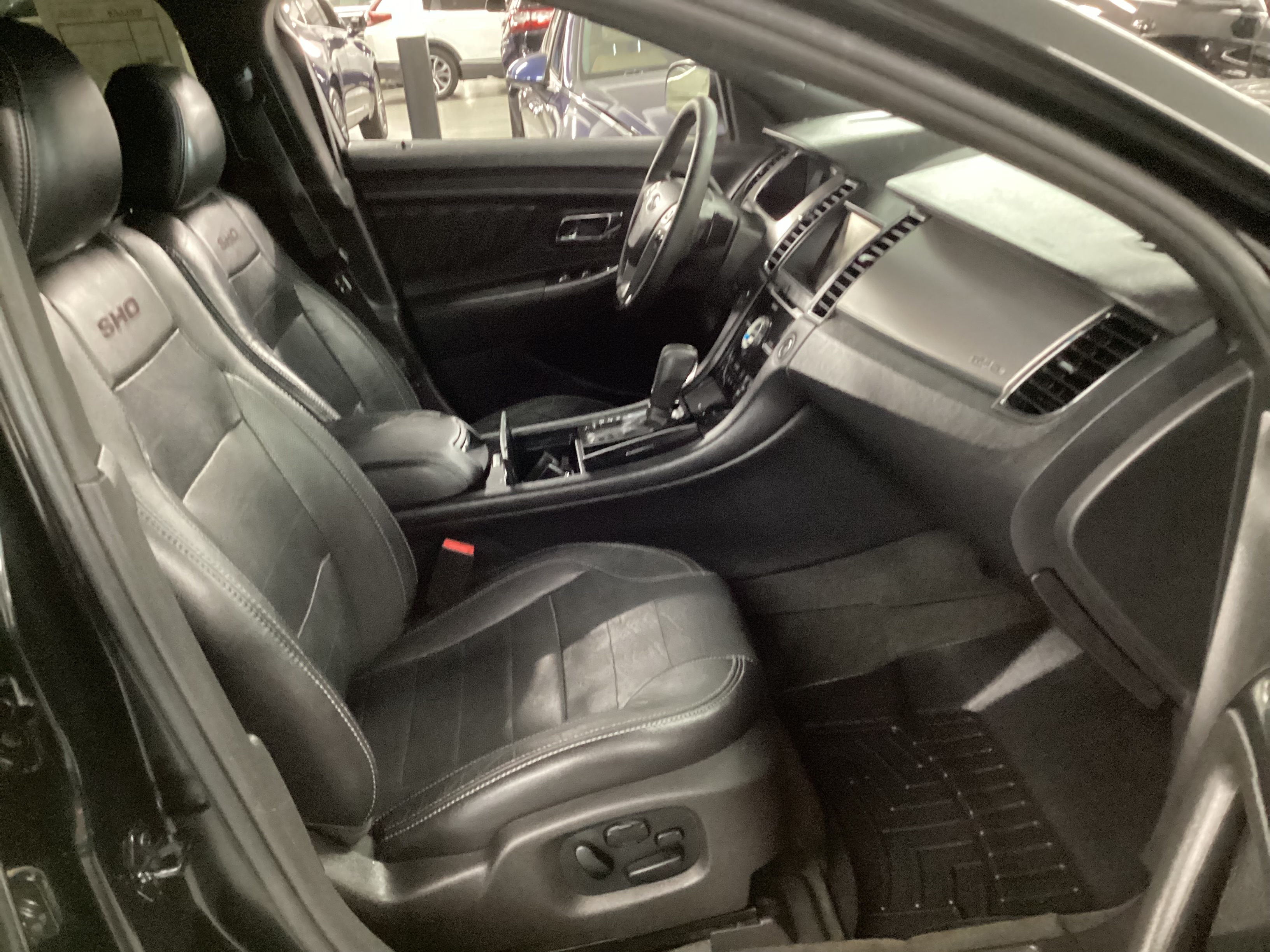 2014 FORD Taurus SHO AWD - Image 10