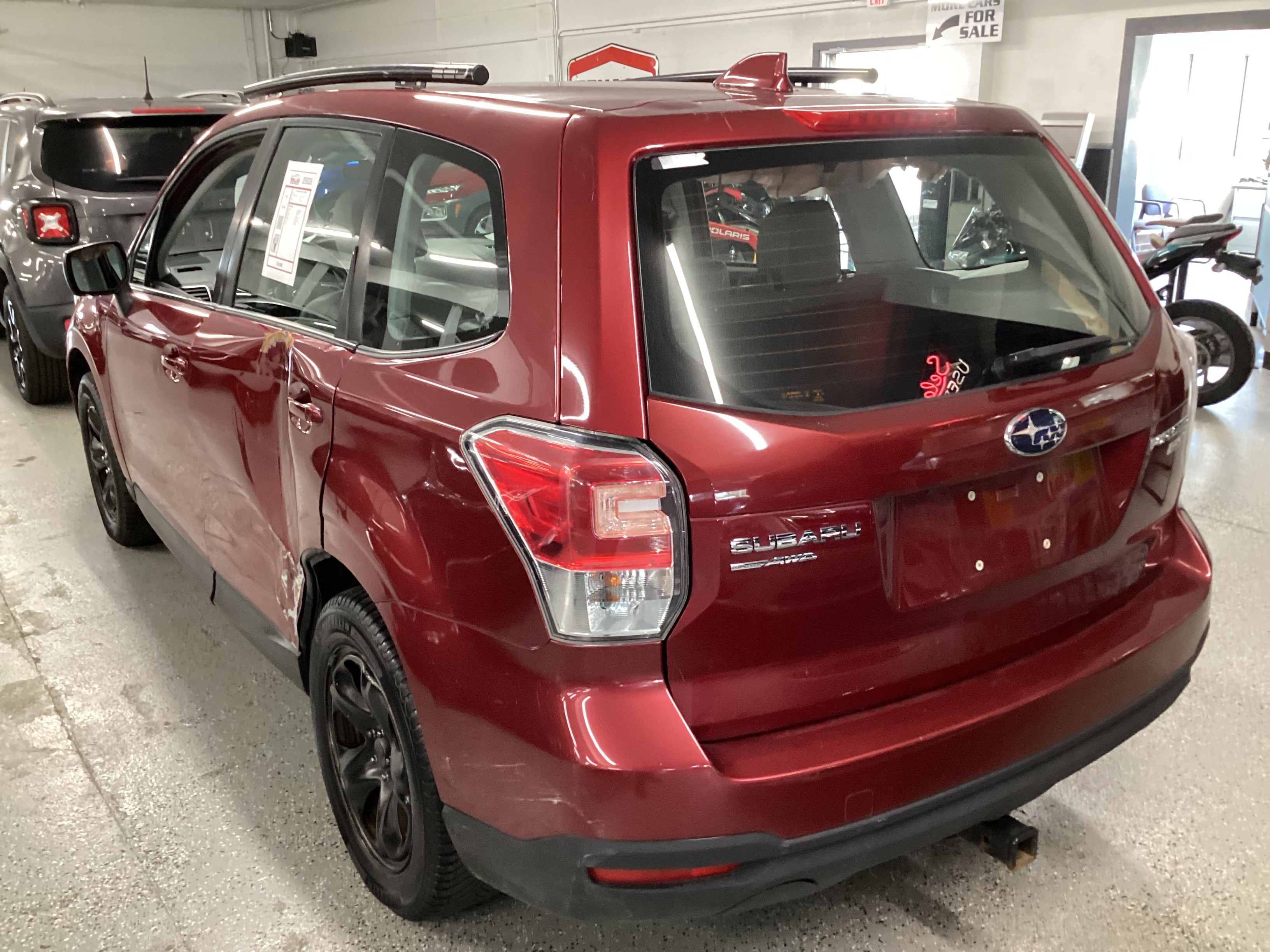 2017 SUBARU Forester Base AWD - Image 2