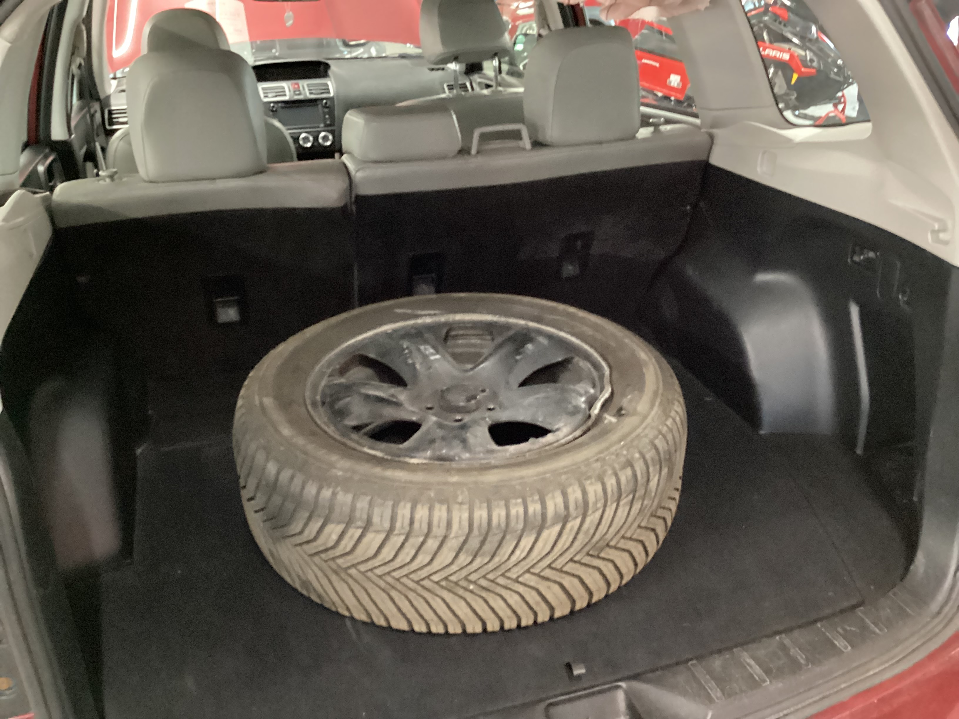 2017 SUBARU Forester Base AWD - Image 9