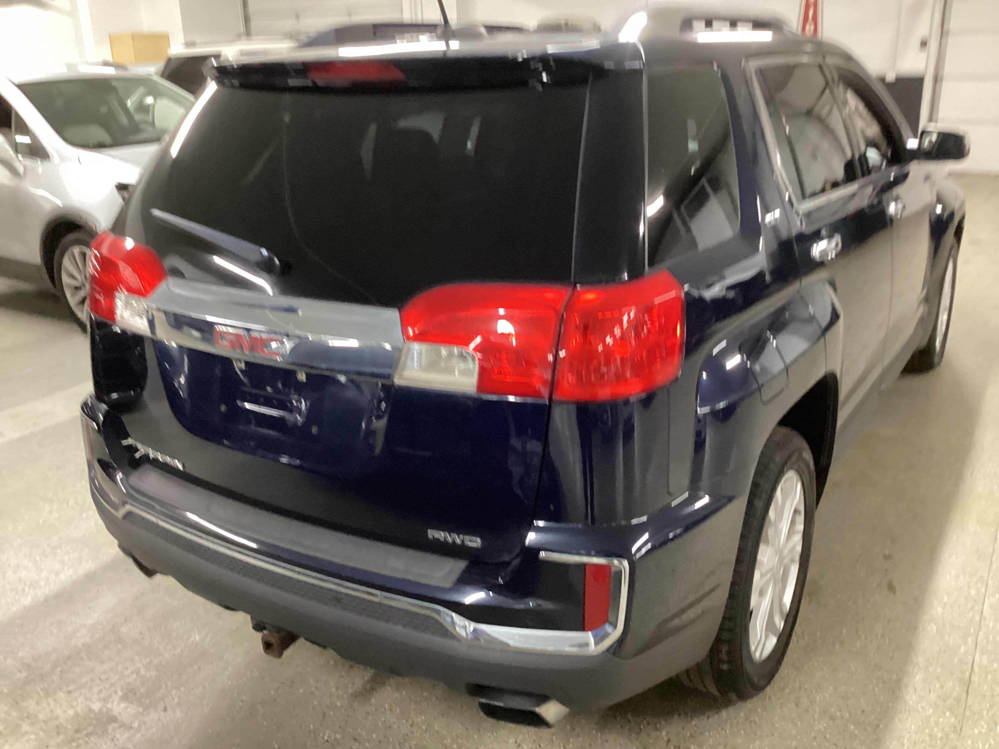 2017 GMC Terrain SLT AWD - Image 3