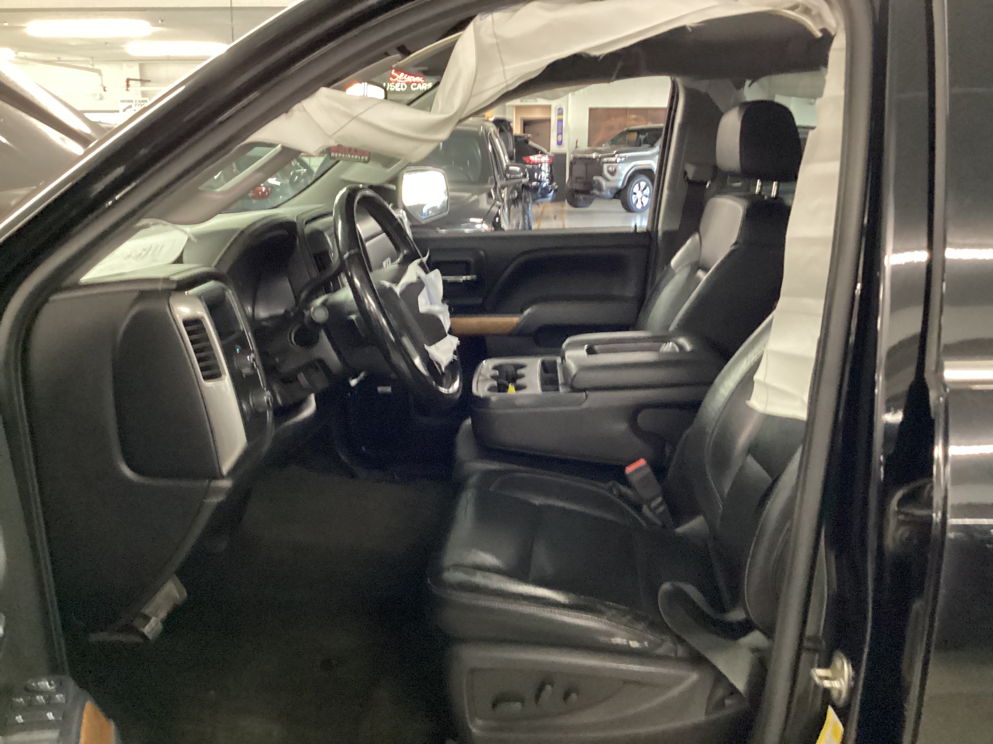 2018 CHEVROLET Silverado 4WD Double Cab LTZ - Image 7