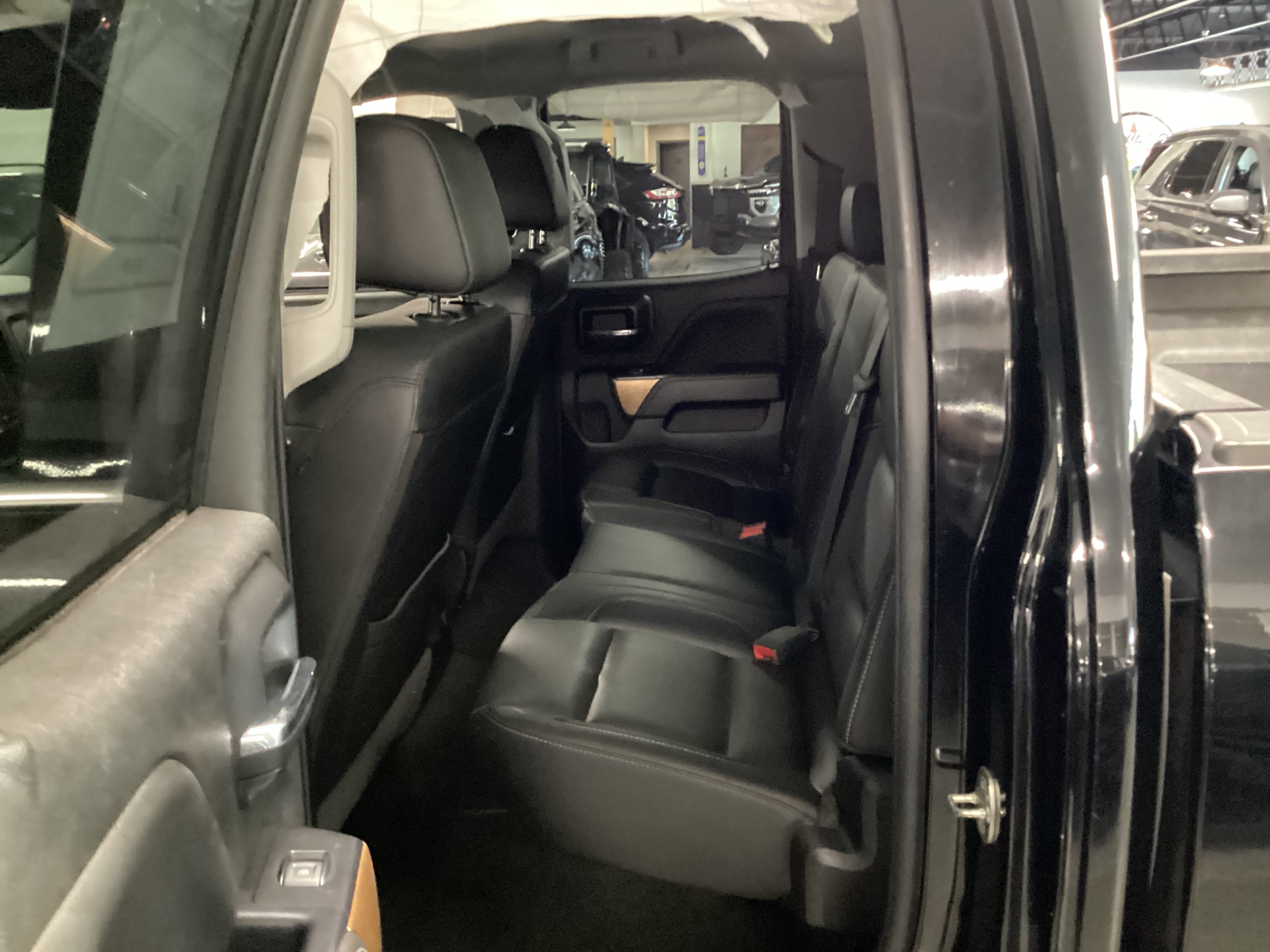2018 CHEVROLET Silverado 4WD Double Cab LTZ - Image 8