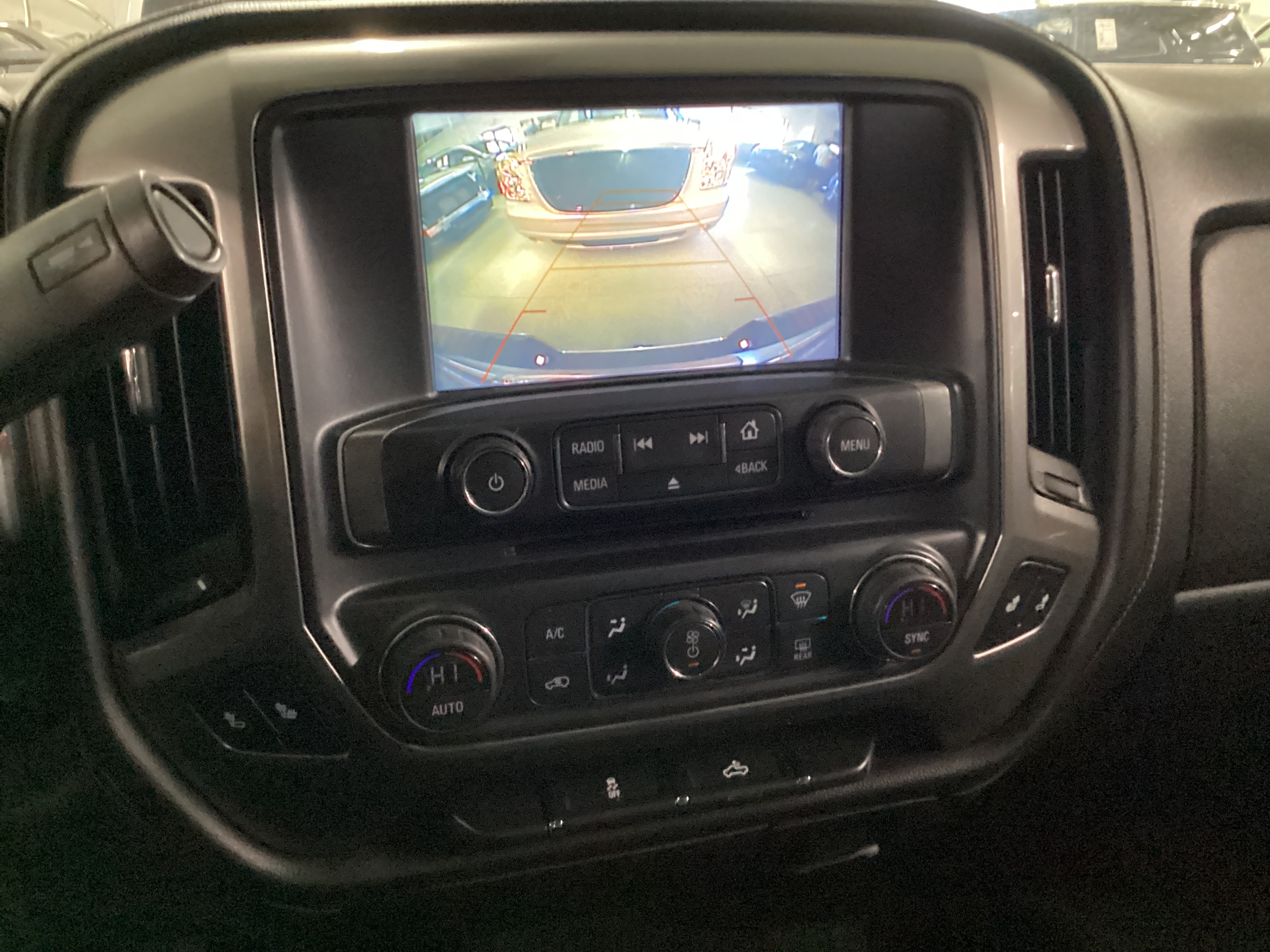2018 CHEVROLET Silverado 4WD Double Cab LTZ - Image 15