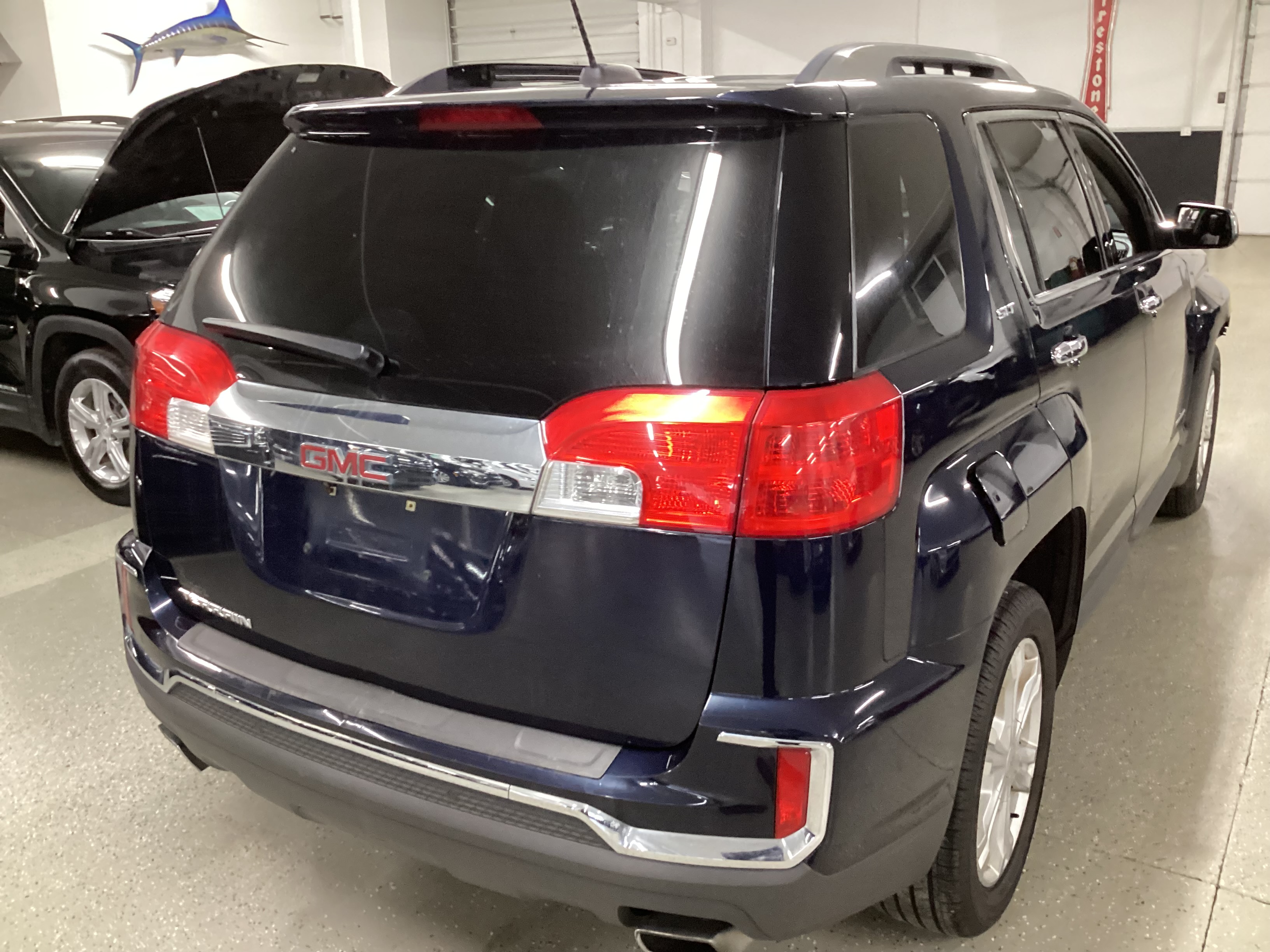 2017 GMC Terrain SLT - Image 3