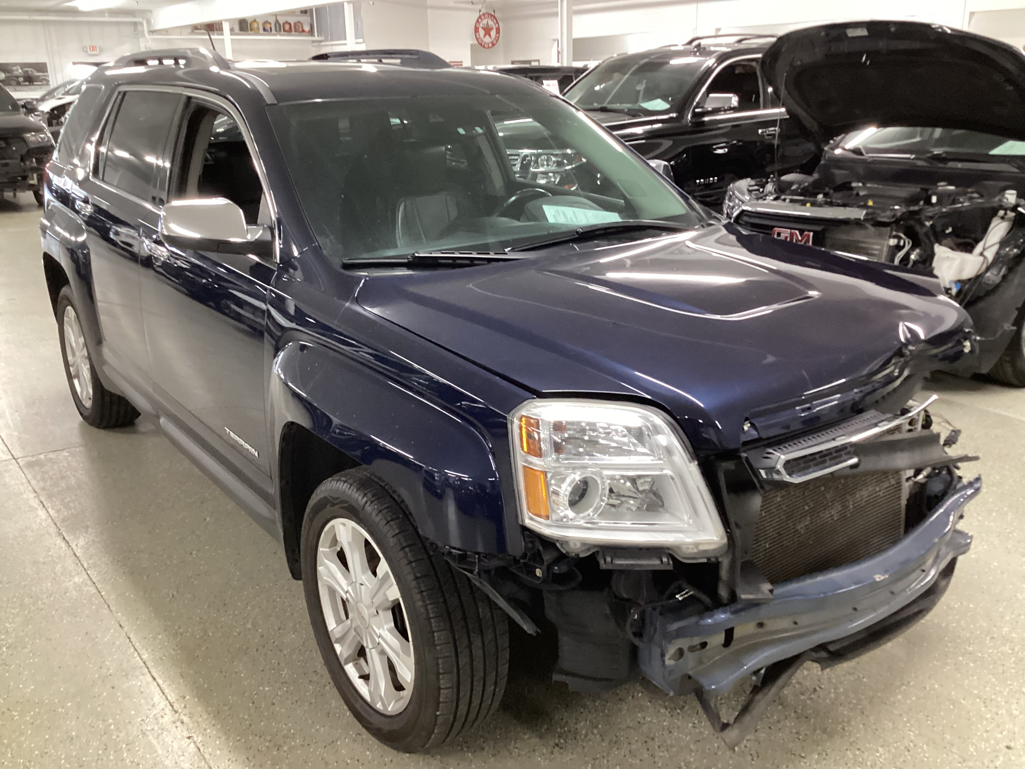 2017 GMC Terrain SLT - Image 4