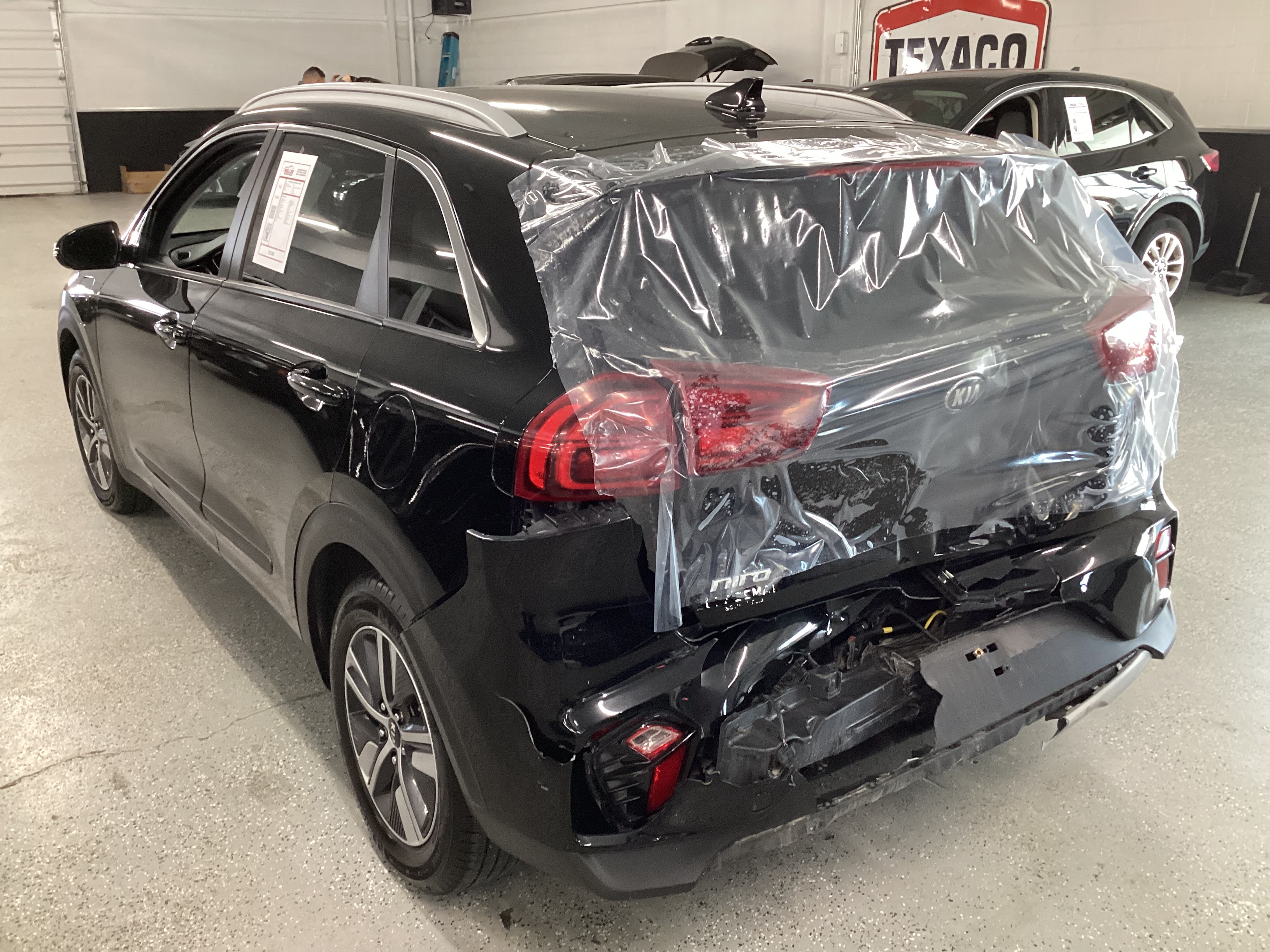 2021 KIA Niro Plug-In Hybrid EX Premium - Image 2