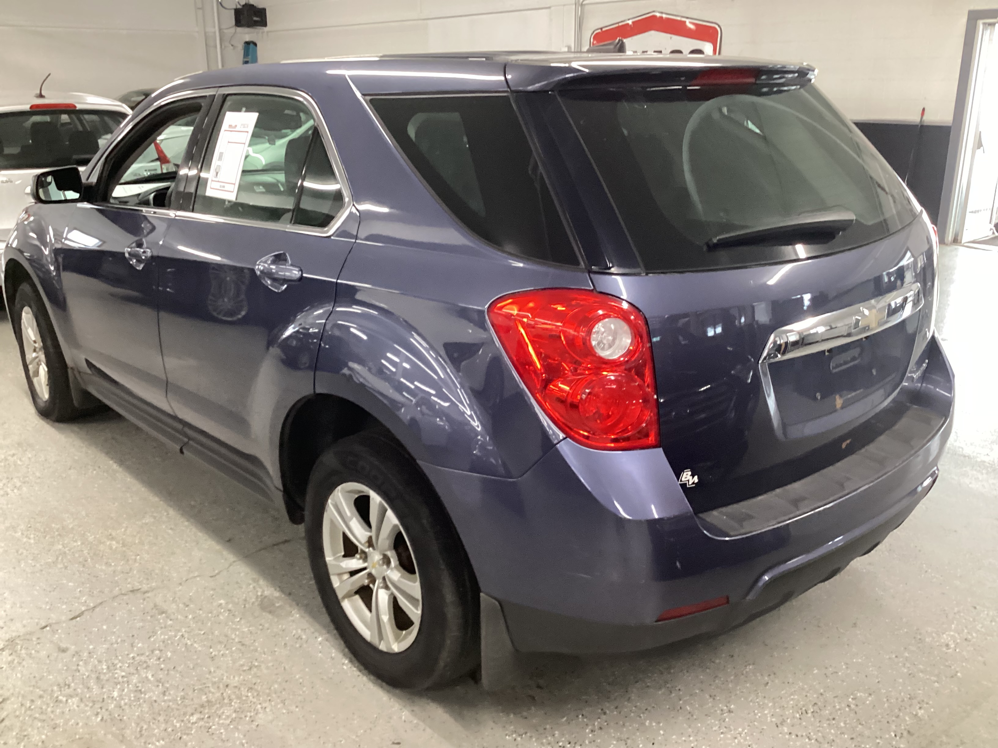 2013 CHEVROLET Equinox LS - Image 2