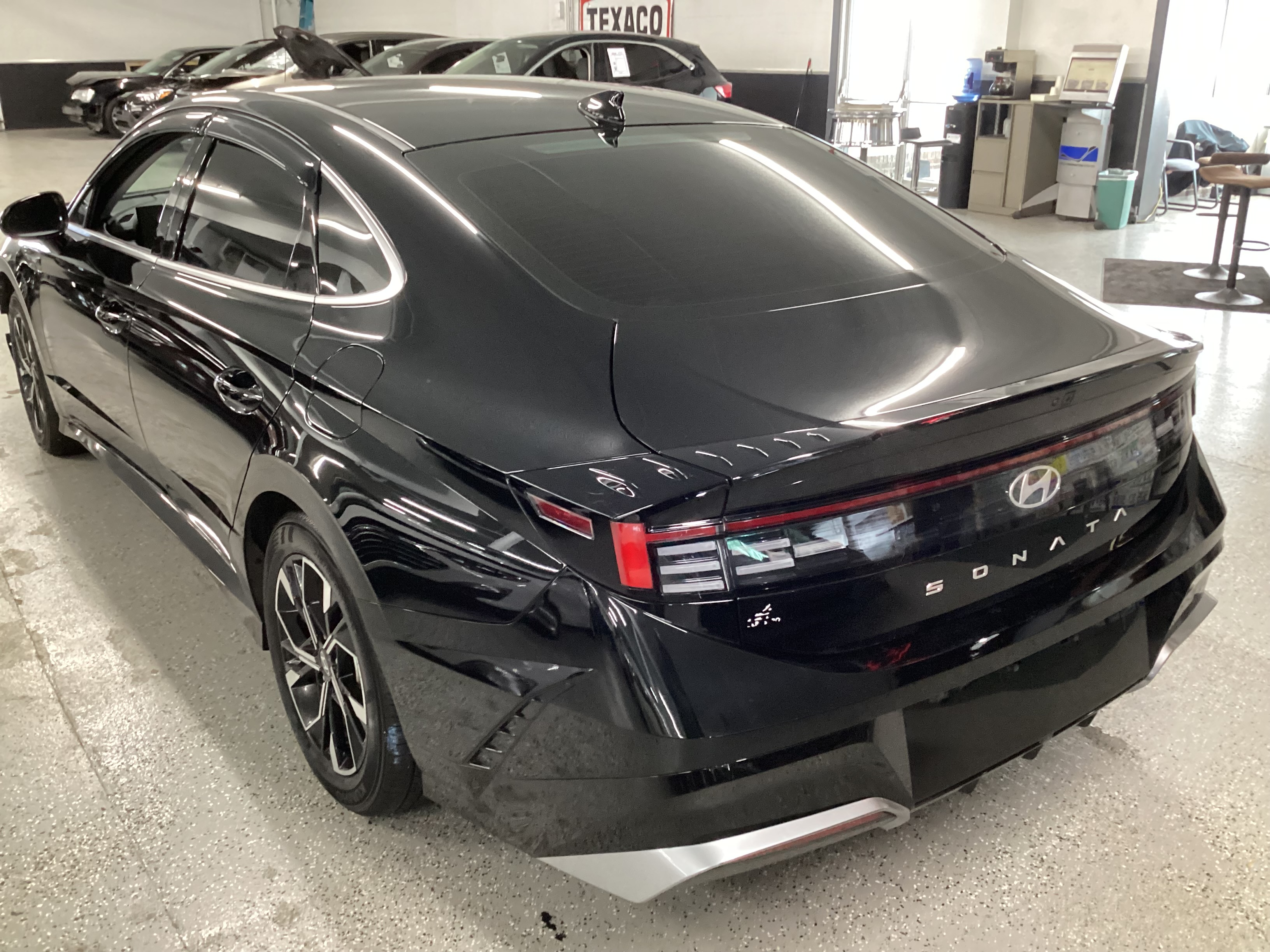 2025 HYUNDAI Sonata SEL - Image 2