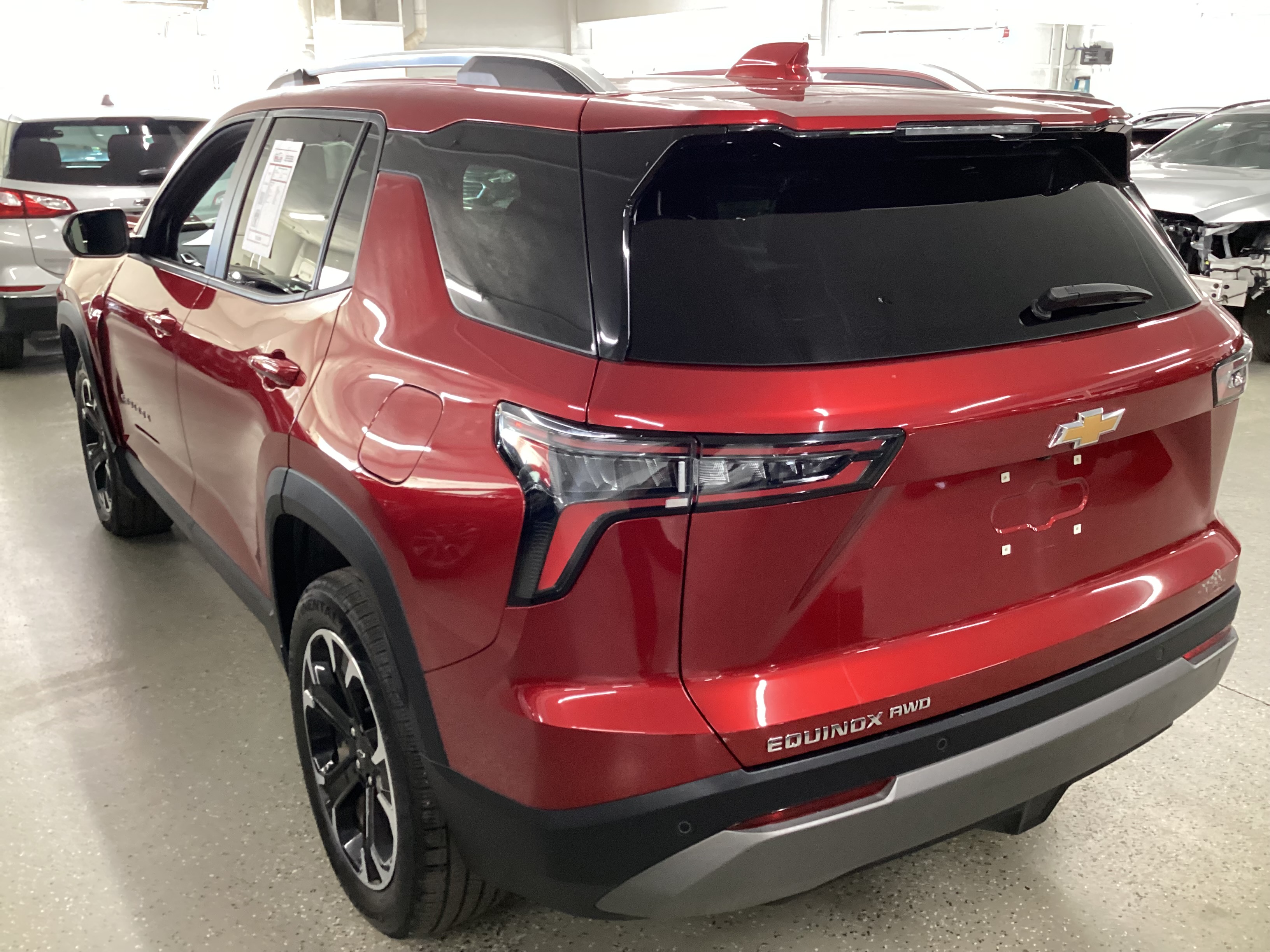 2025 CHEVROLET Equinox LT AWD - Image 2