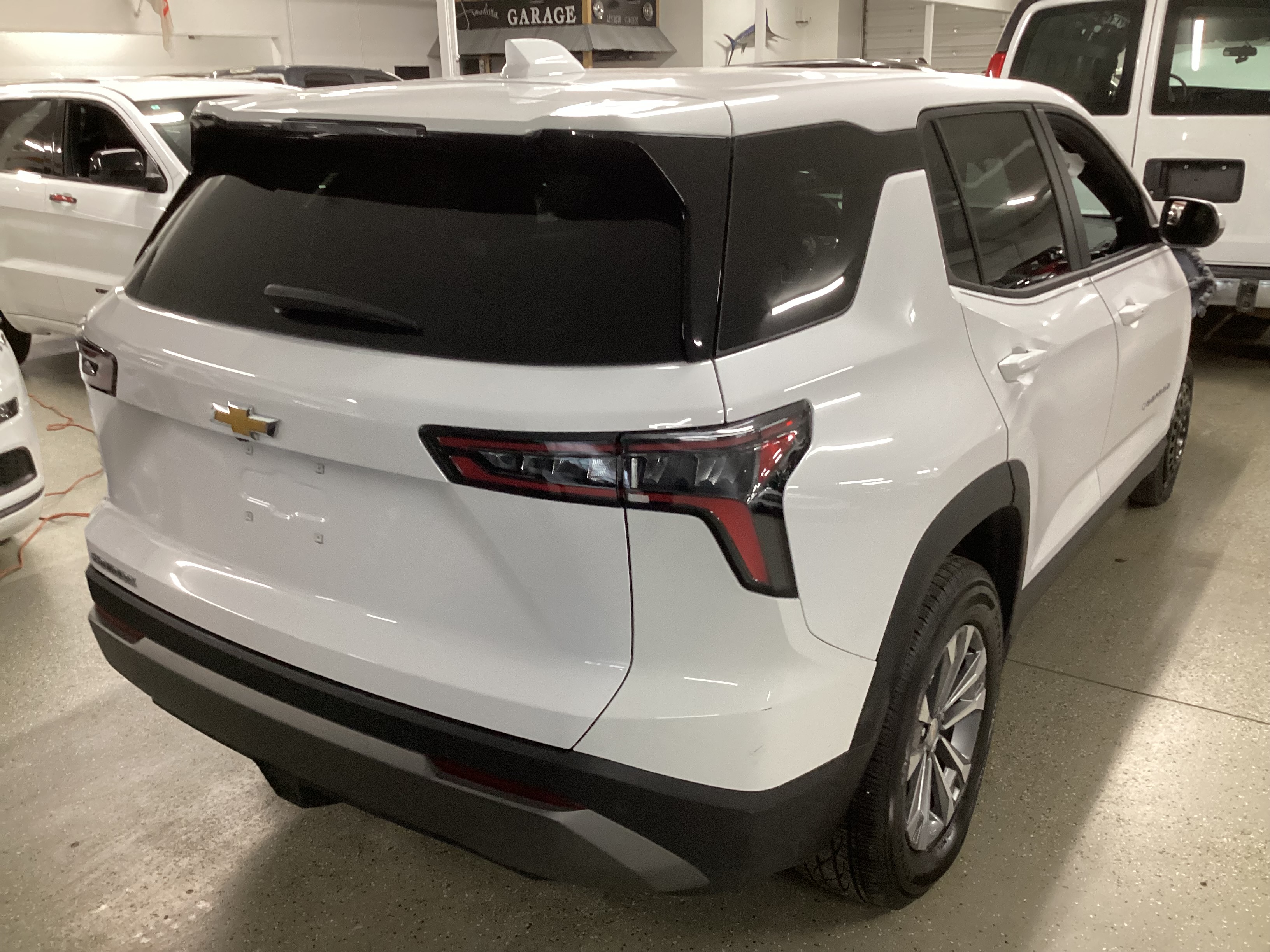 2026 CHEVROLET Equinox LT - Image 3