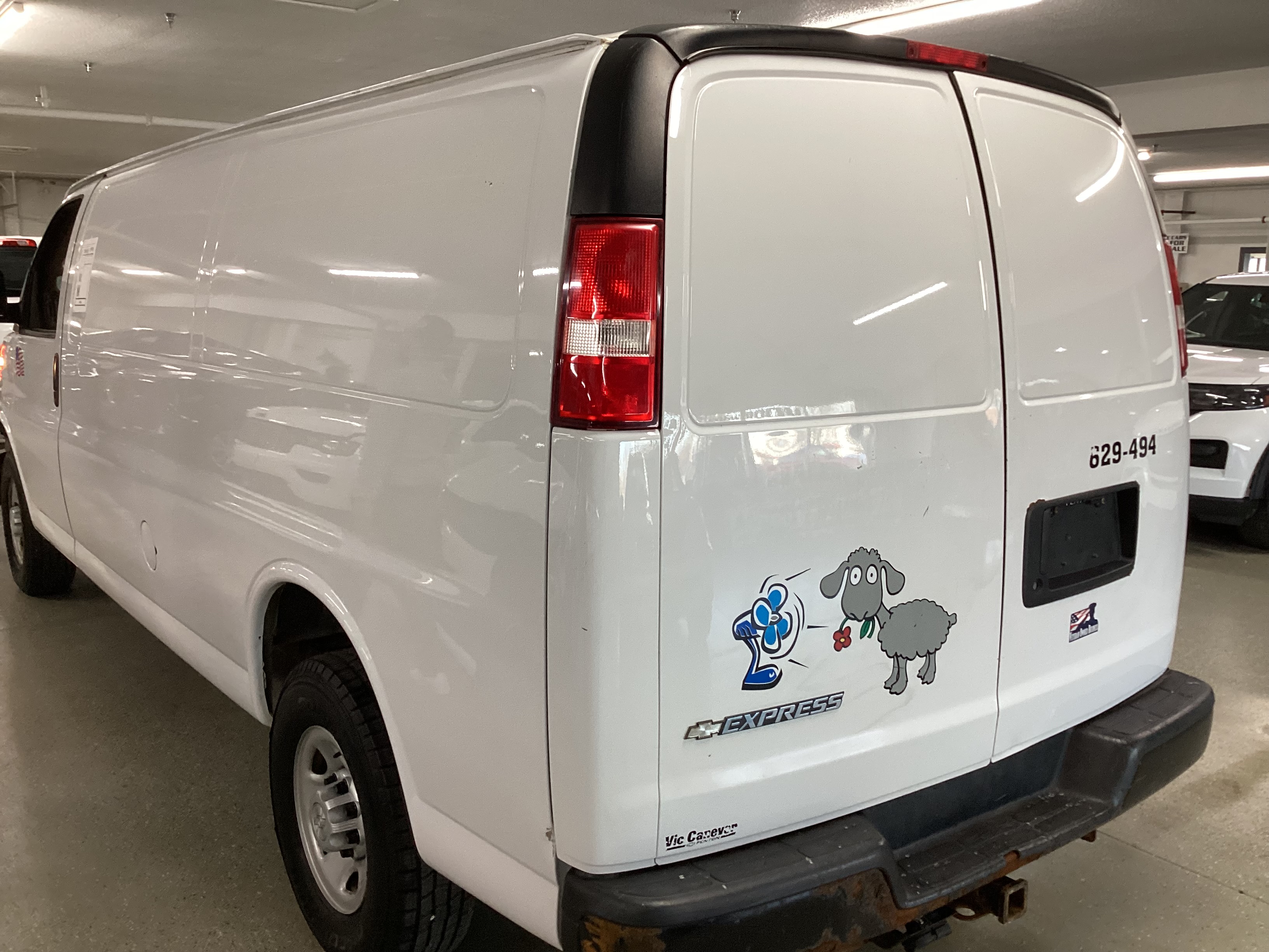 2017 CHEVROLET Express 2500 Extended Cargo Van - Image 2