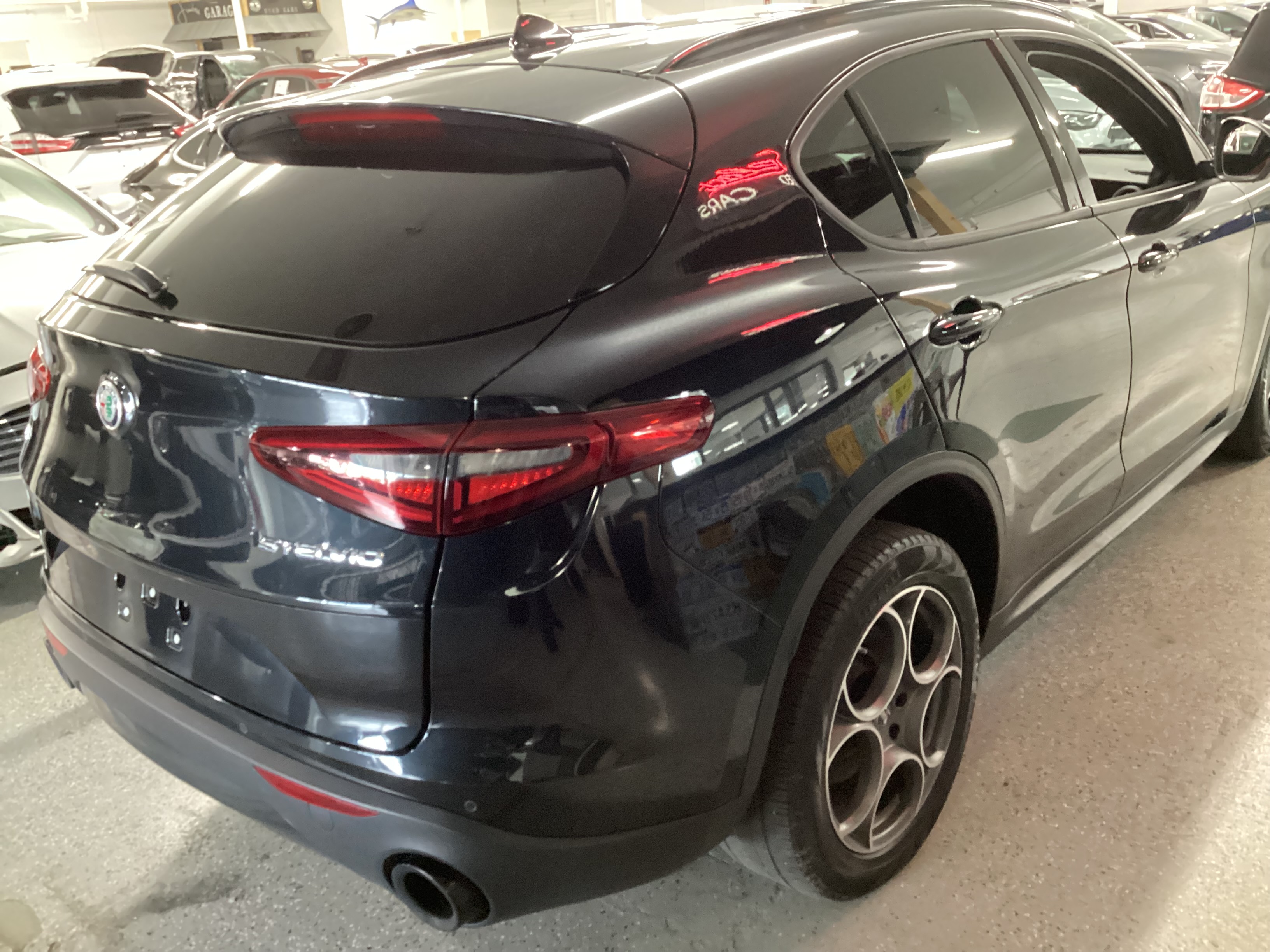 2023 ALFA ROMEO Stelvio Sprint AWD - Image 3