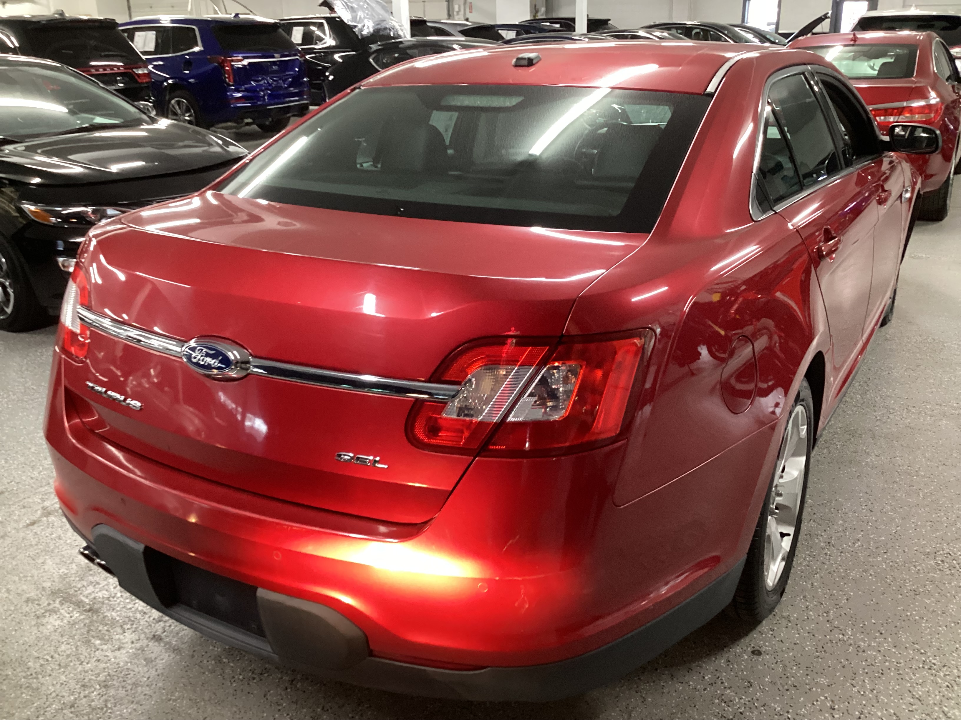 2011 FORD Taurus SEL - Image 3