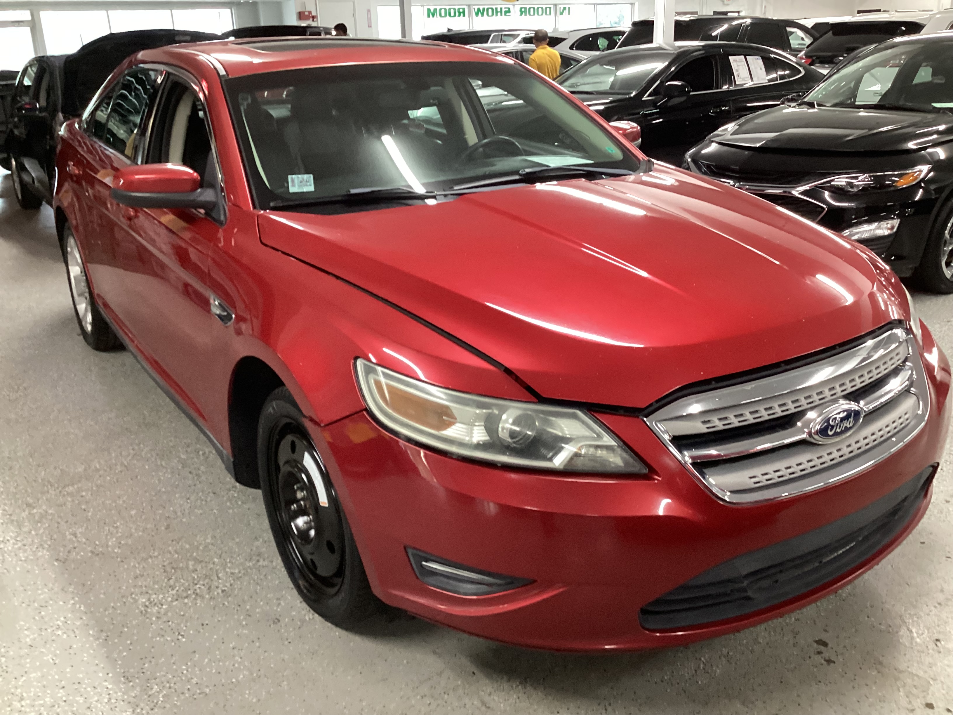 2011 FORD Taurus SEL - Image 4