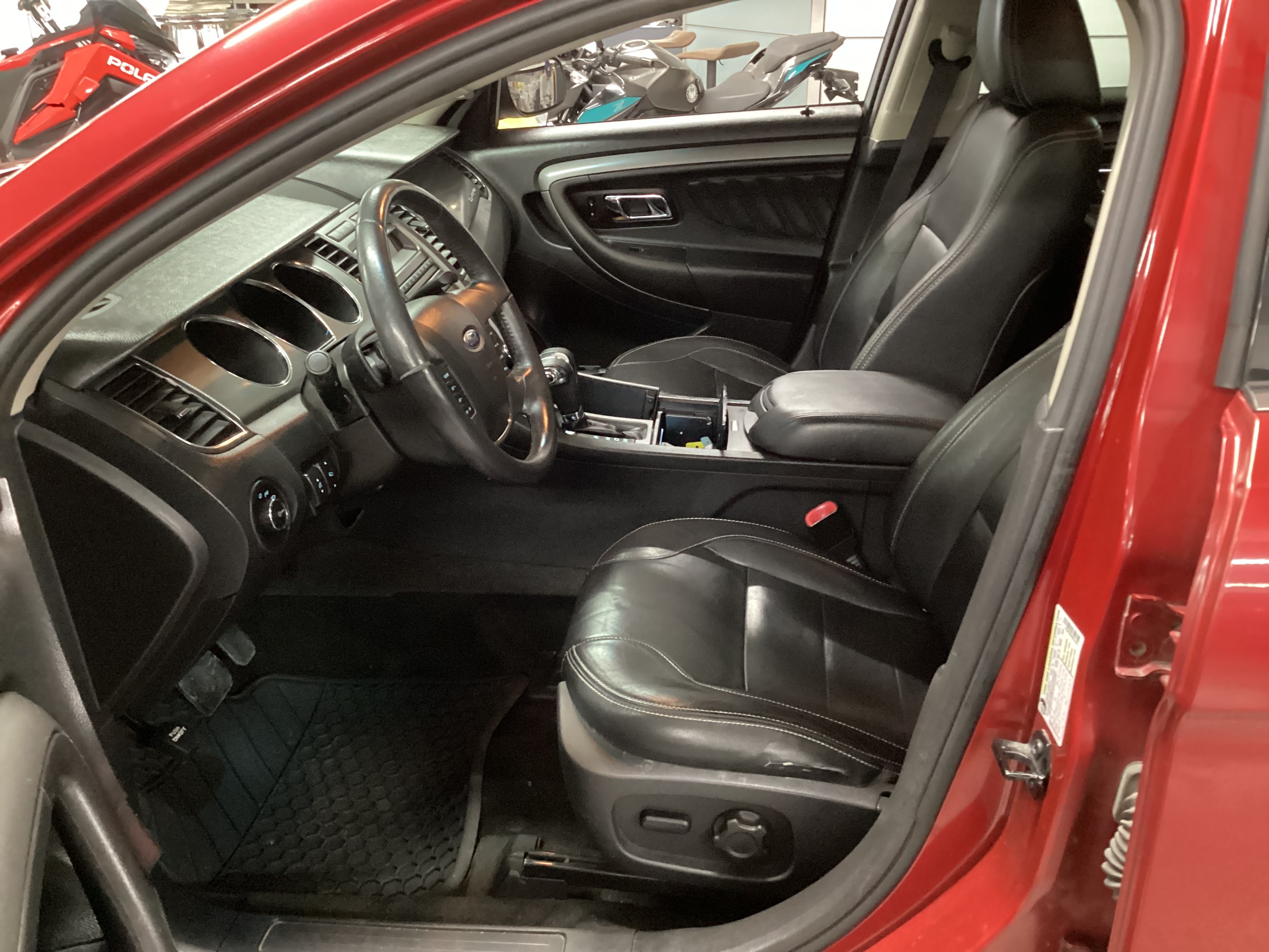 2011 FORD Taurus SEL - Image 7