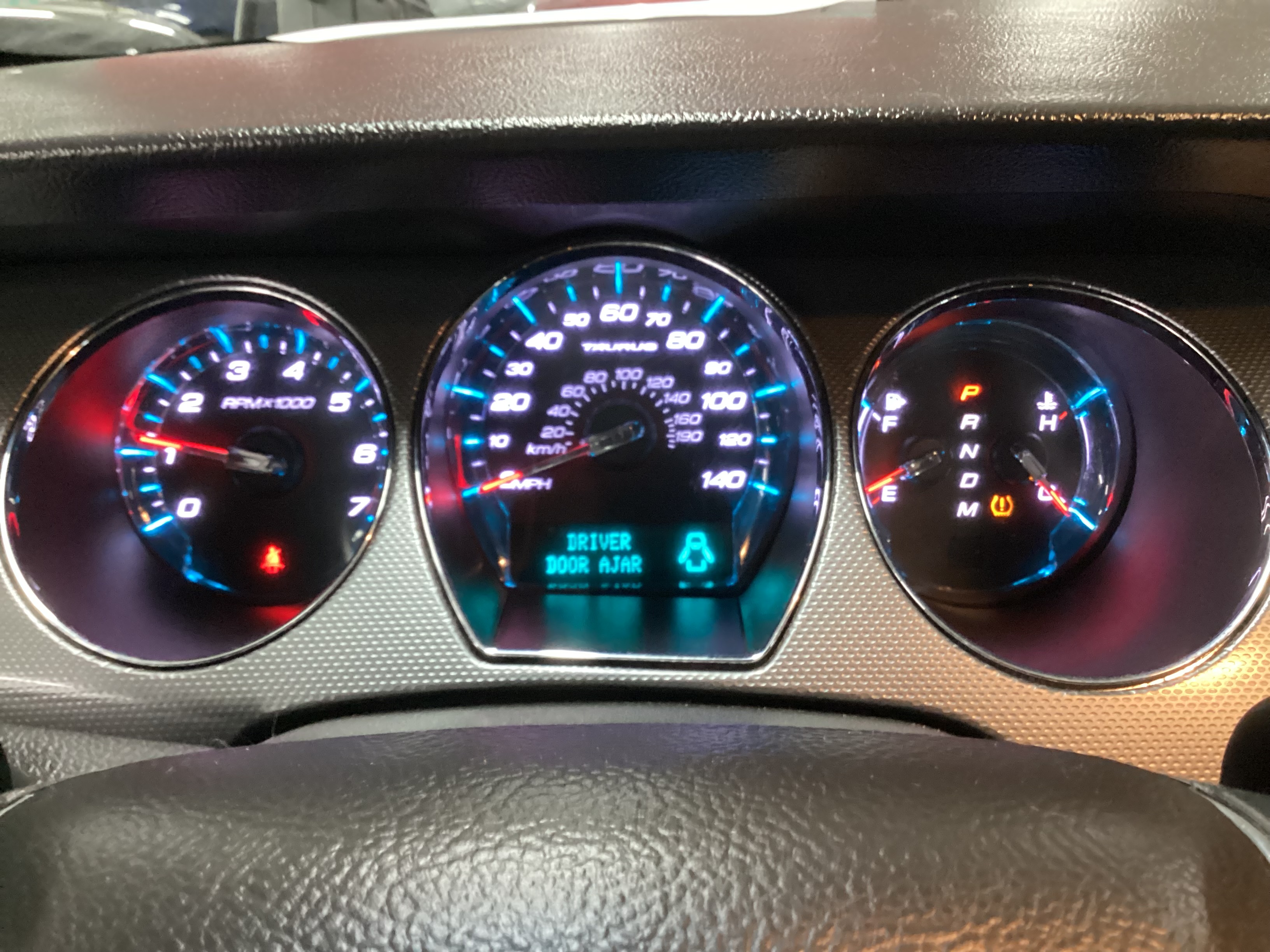 2011 FORD Taurus SEL - Image 12
