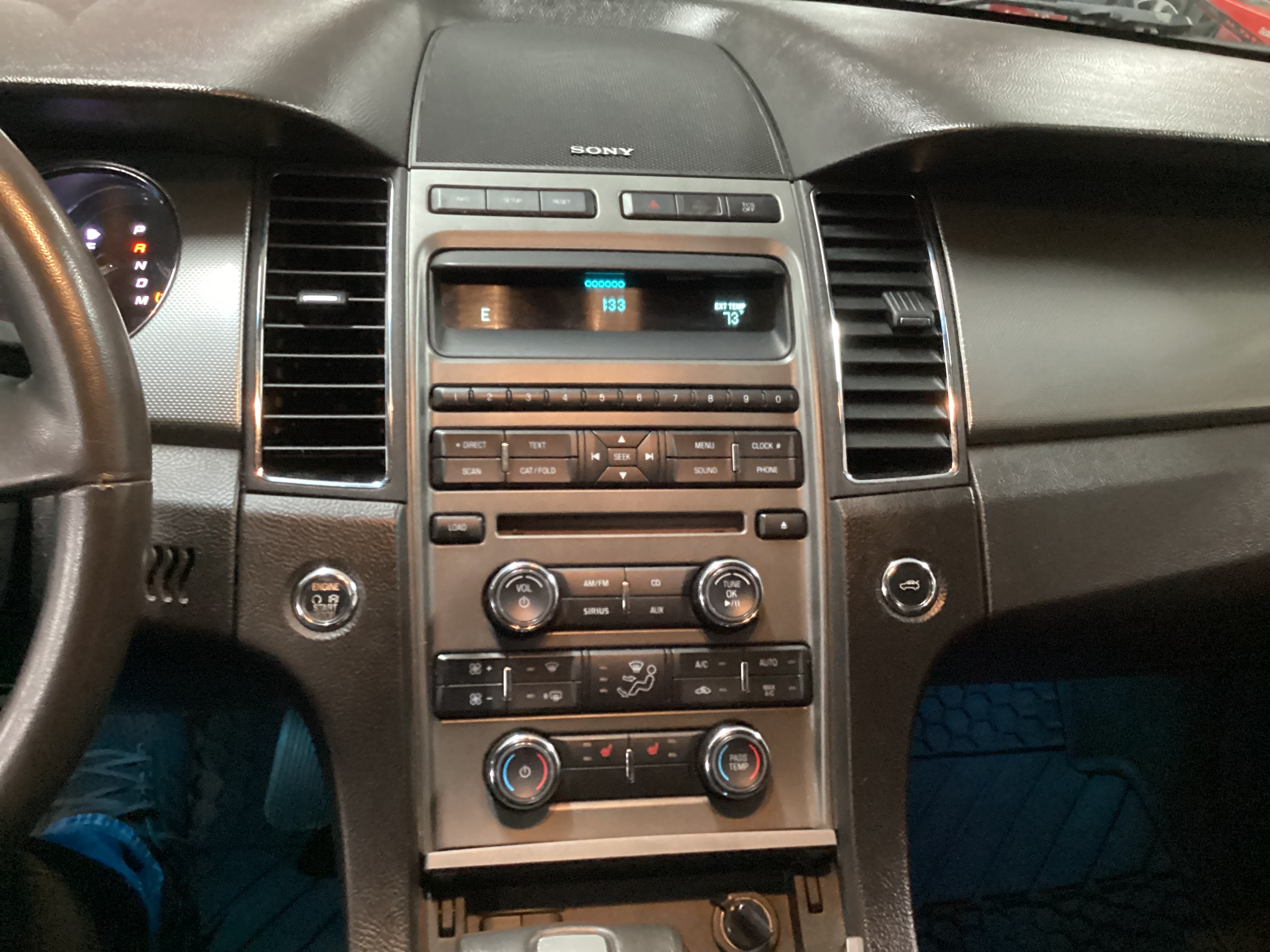 2011 FORD Taurus SEL - Image 14