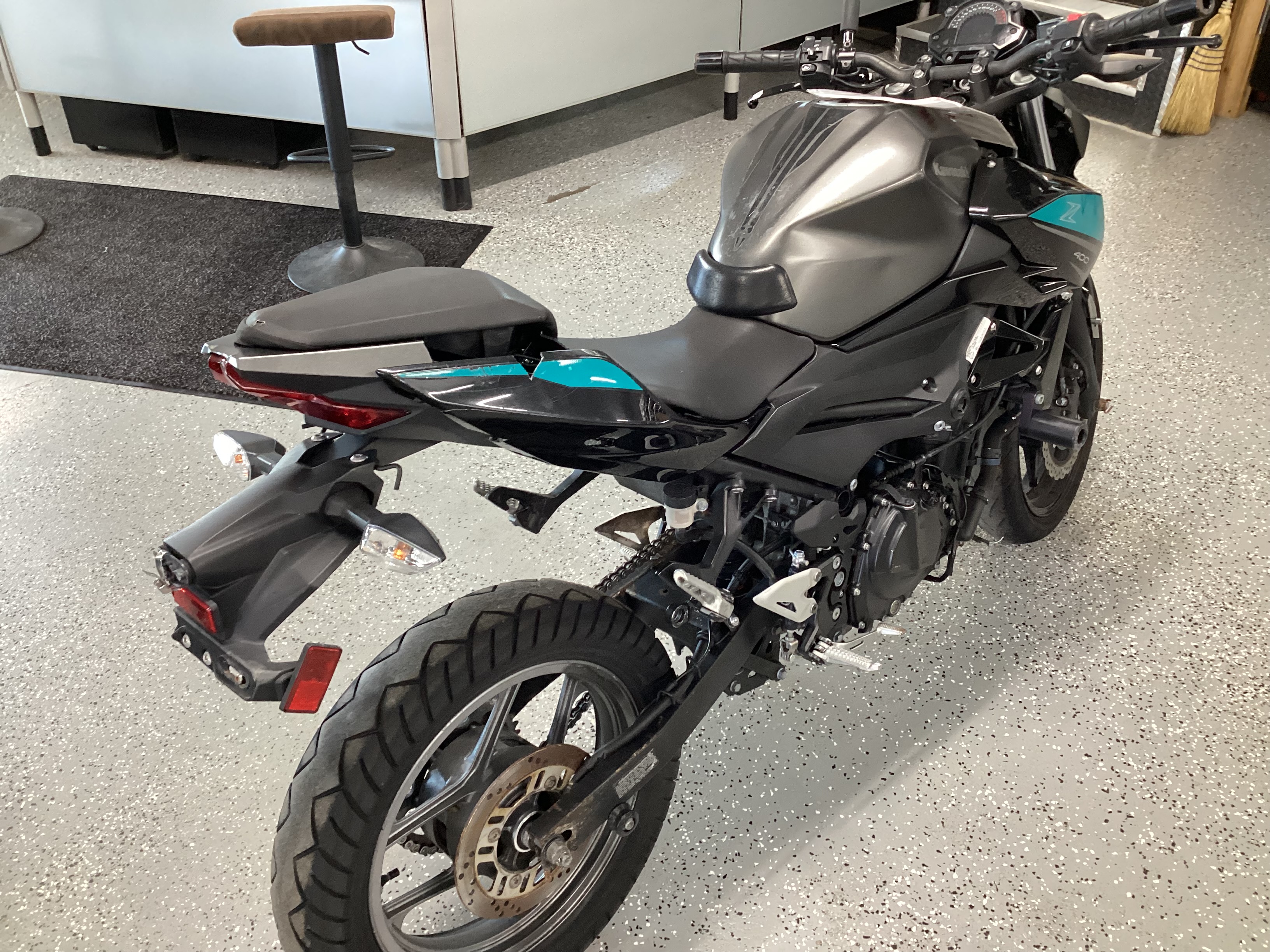 2023 KAWASAKI ER400 - Image 3