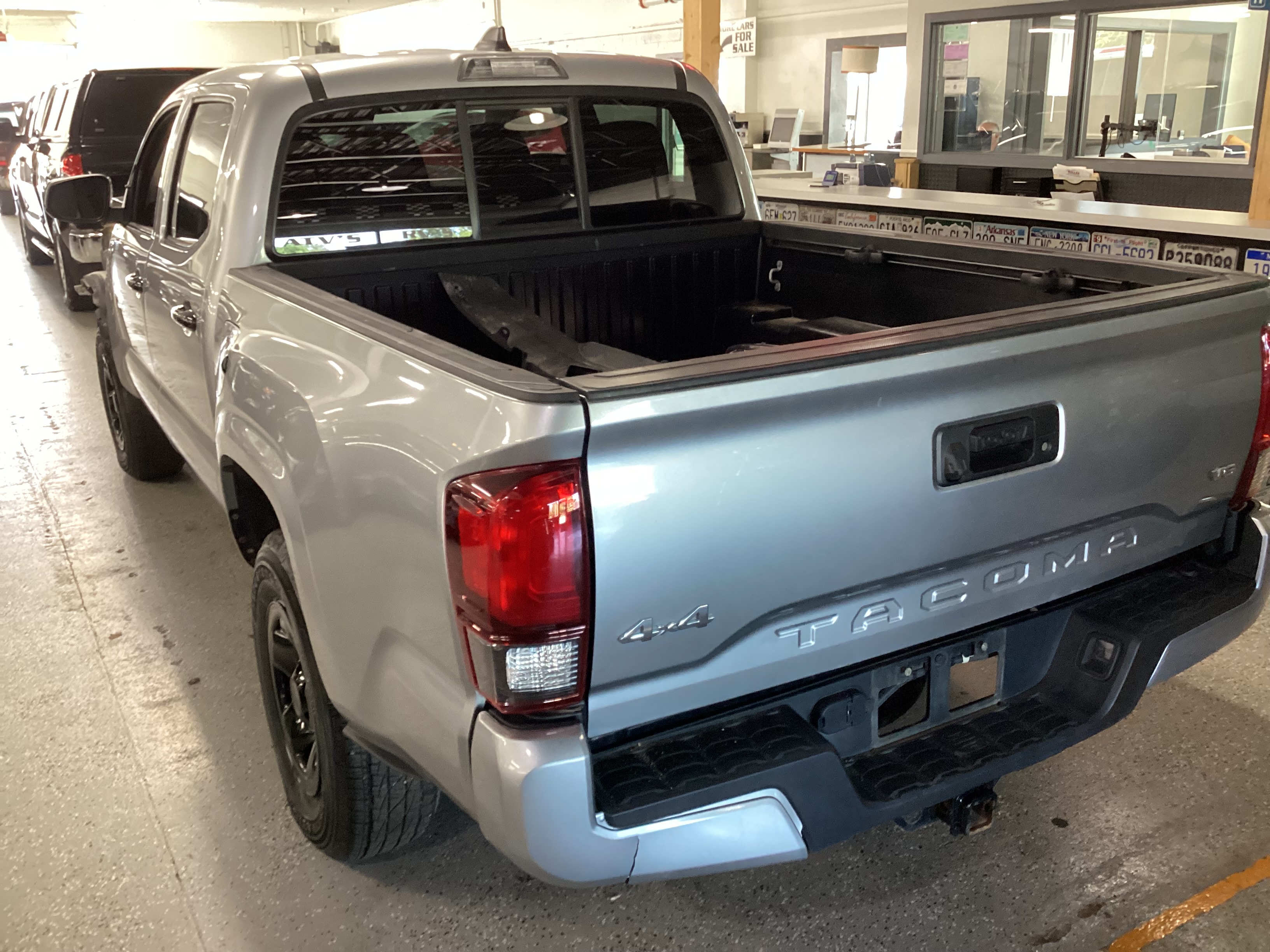 2023 TOYOTA Tacoma SR Double Cab 4WD - Image 2