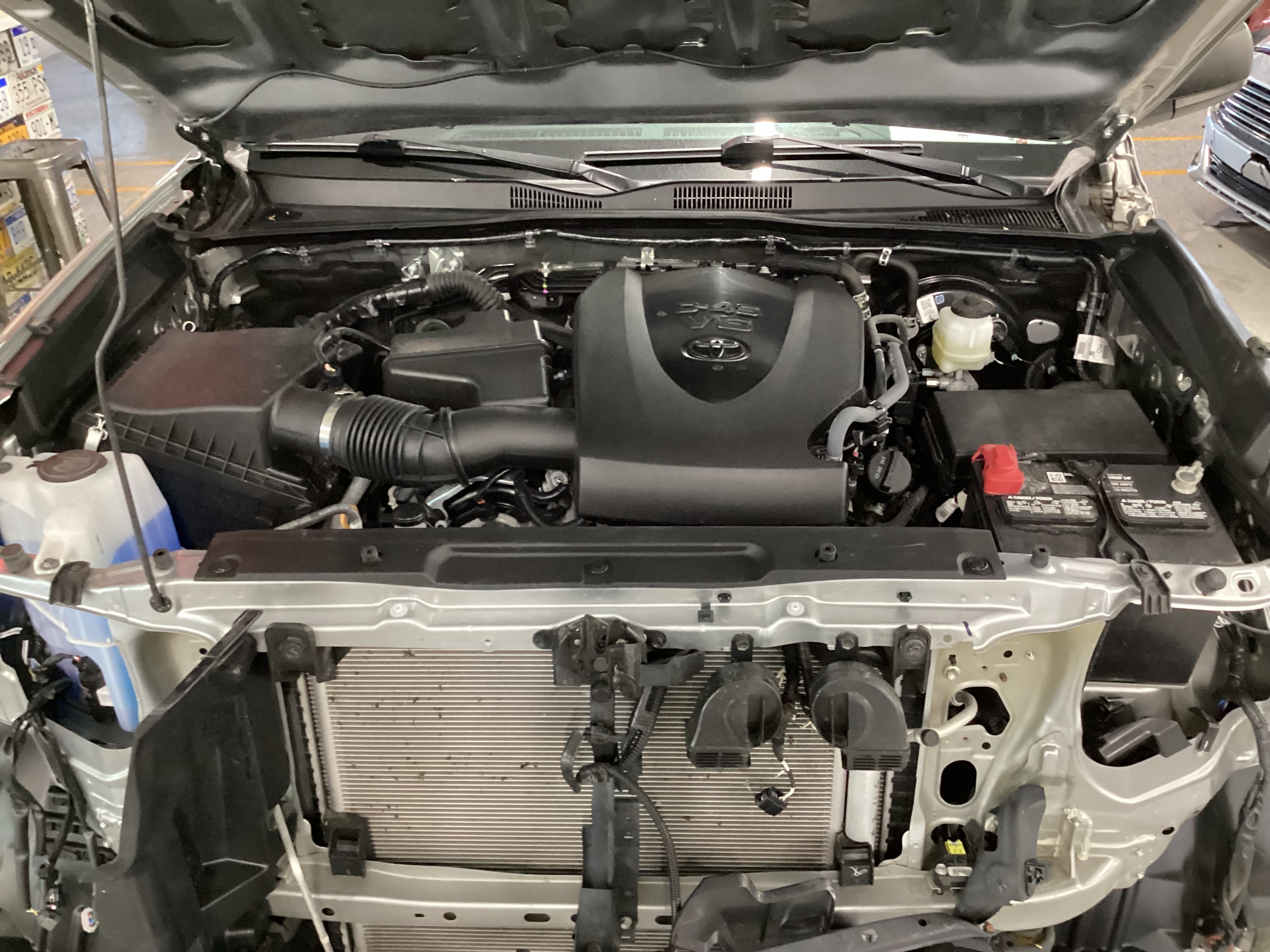 2023 TOYOTA Tacoma SR Double Cab 4WD - Image 7