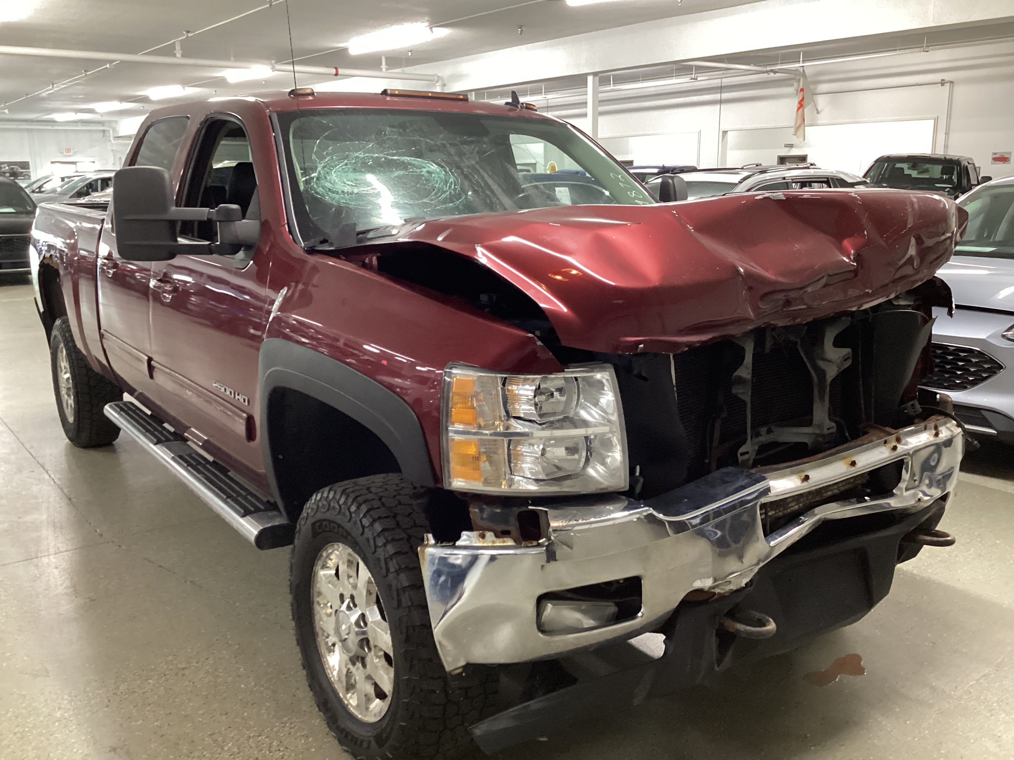 2013 CHEVROLET Silverado 2500HD 4WD Crew Cab LTZ - Image 4