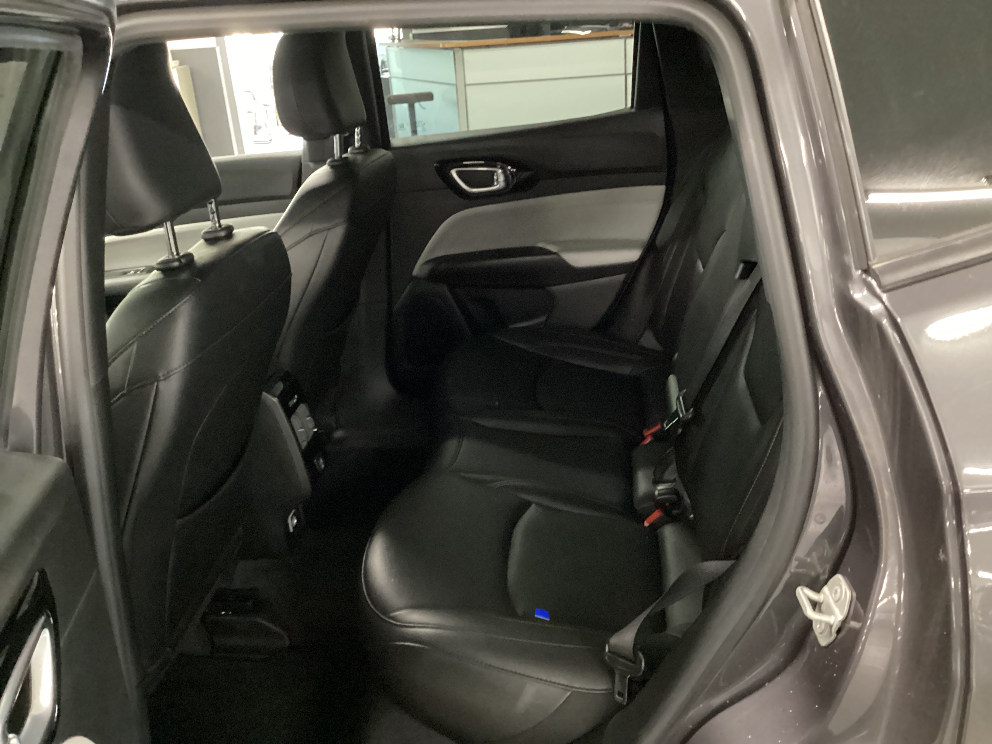 2024 JEEP Compass Limited 4WD - Image 8