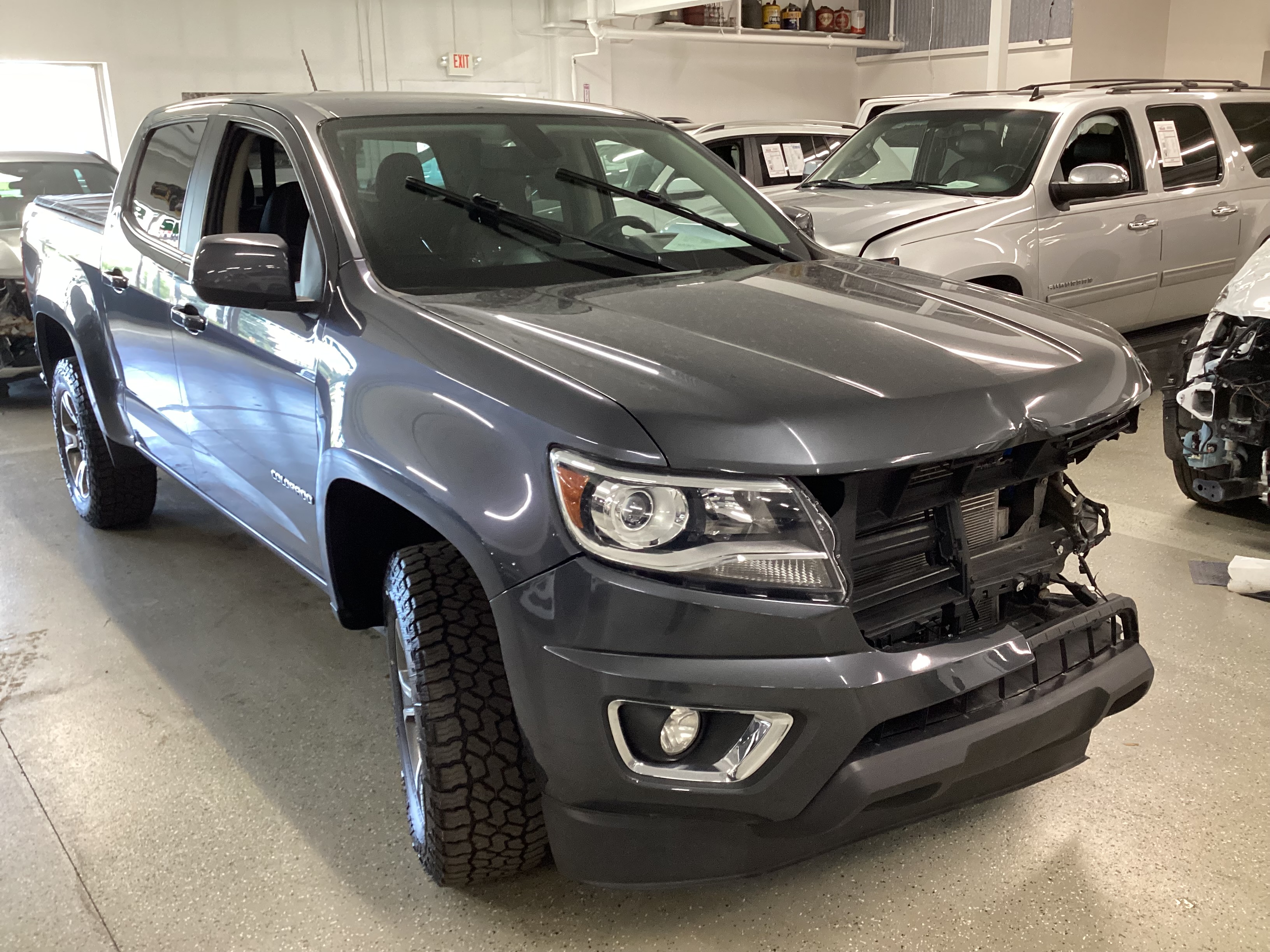 2016 CHEVROLET Colorado Z71 4WD Crew Cab - Image 4