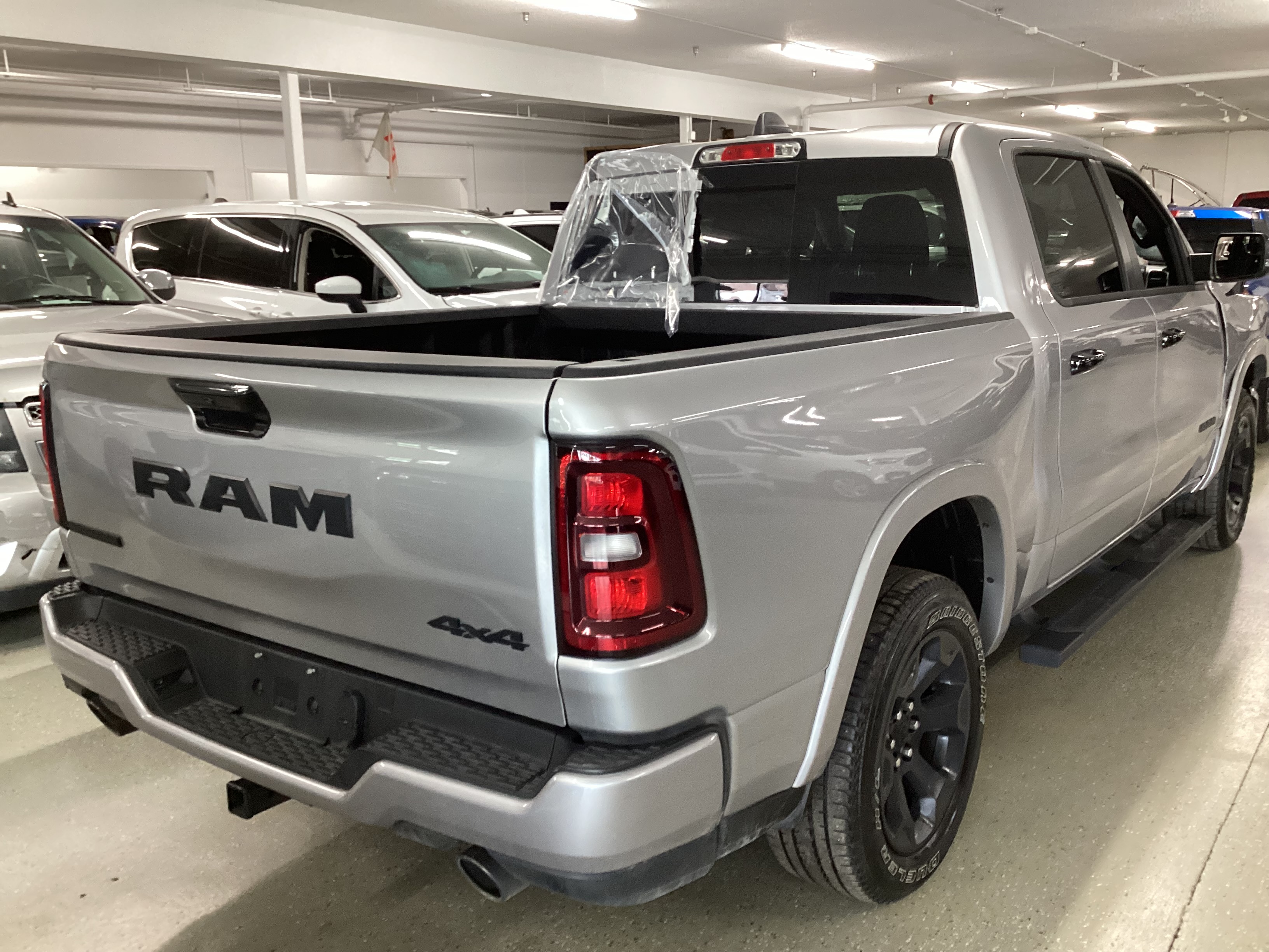 2025 RAM 1500 Big Horn 4x4 Crew Cab - Image 3
