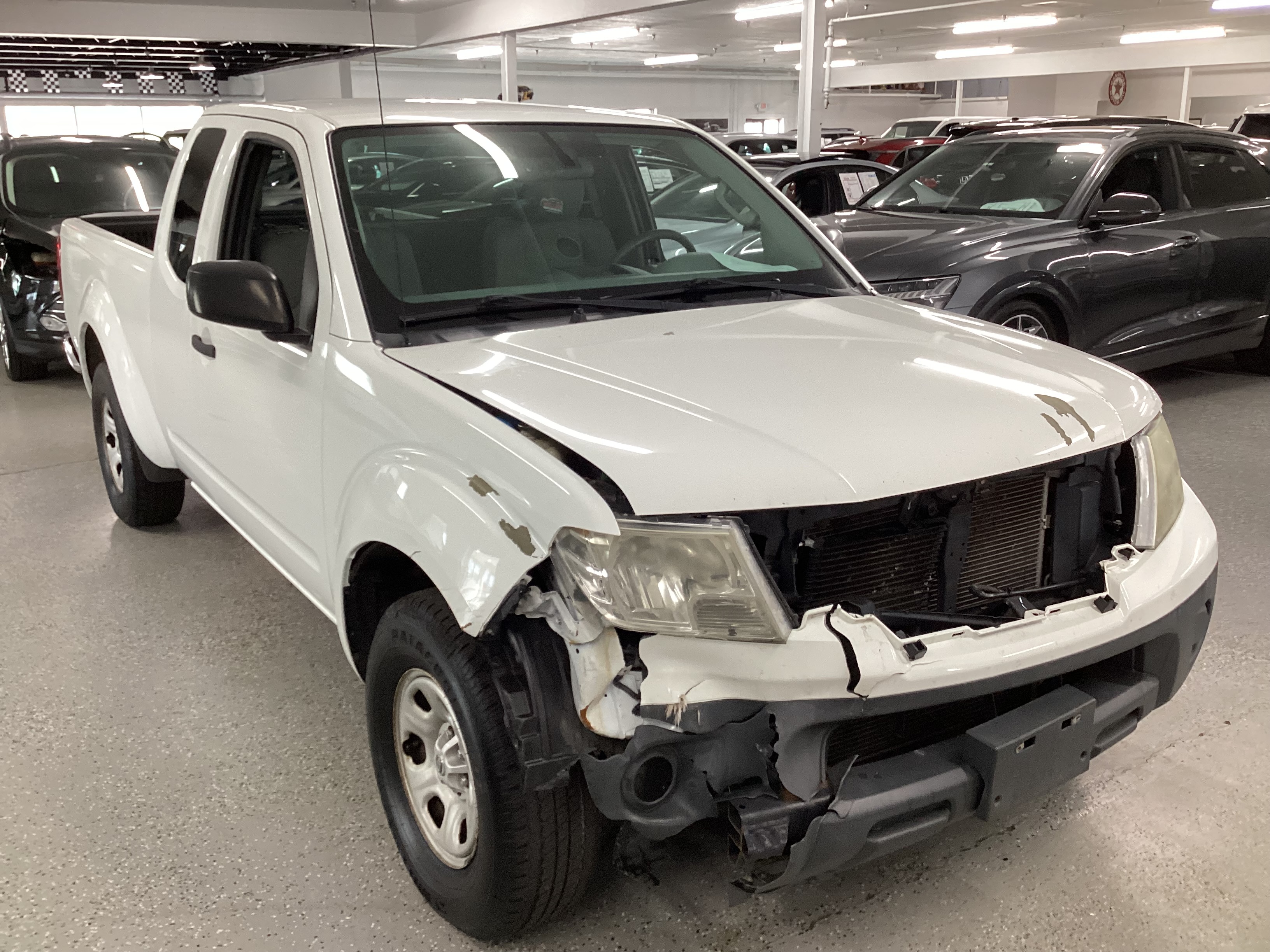 2016 NISSAN Frontier S King Cab - Image 4
