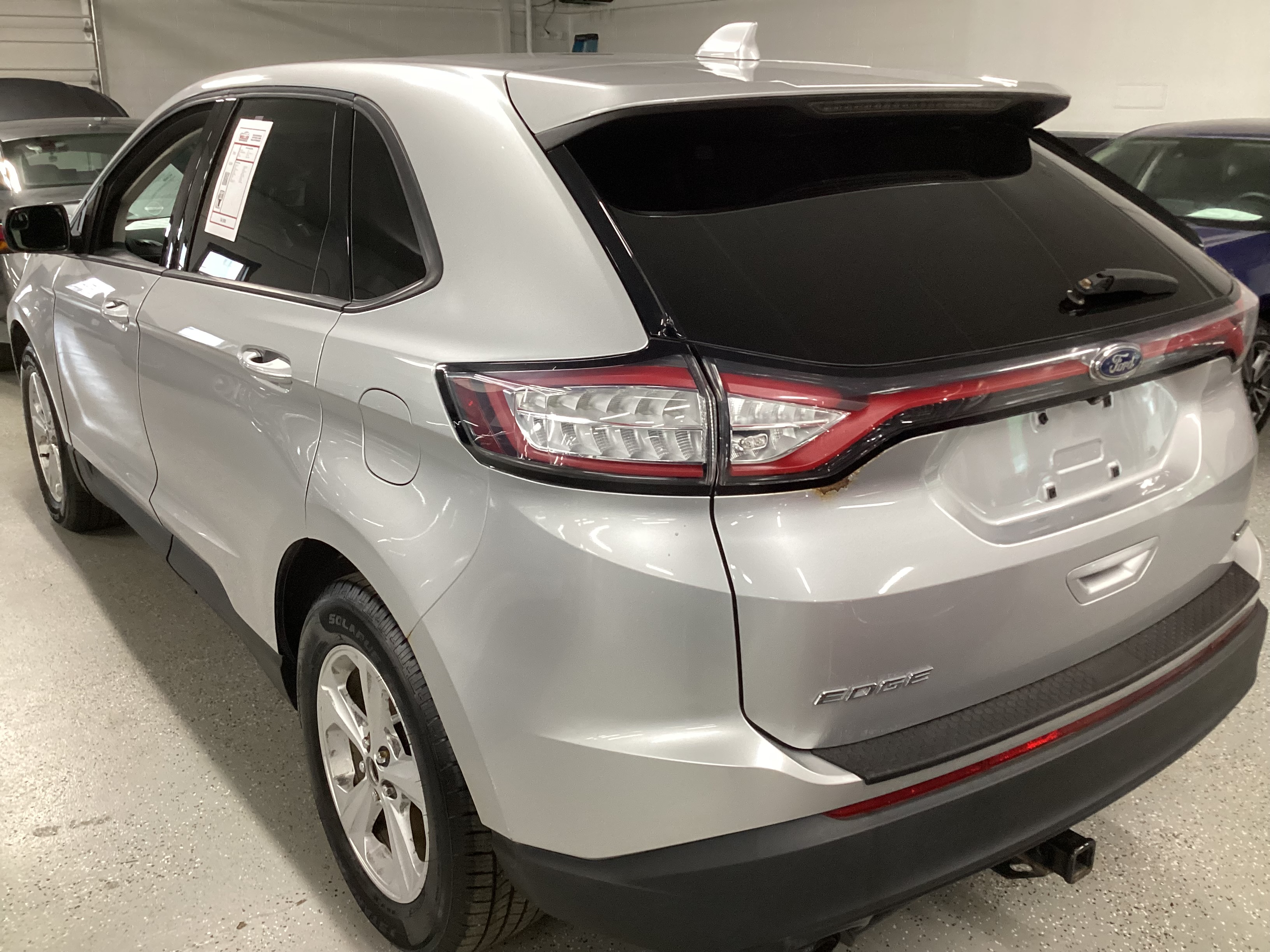 2016 FORD Edge SE AWD - Image 2