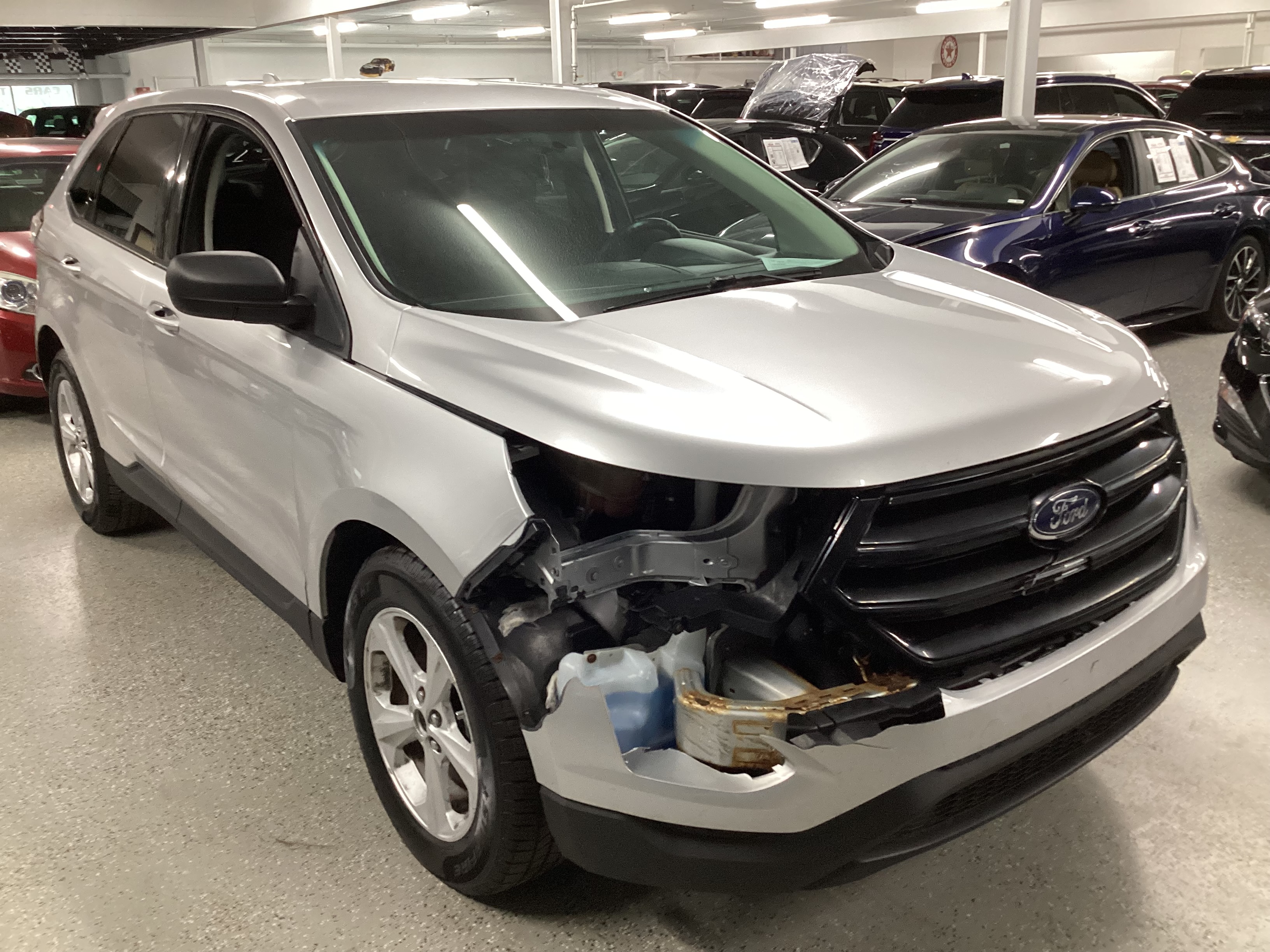 2016 FORD Edge SE AWD - Image 4